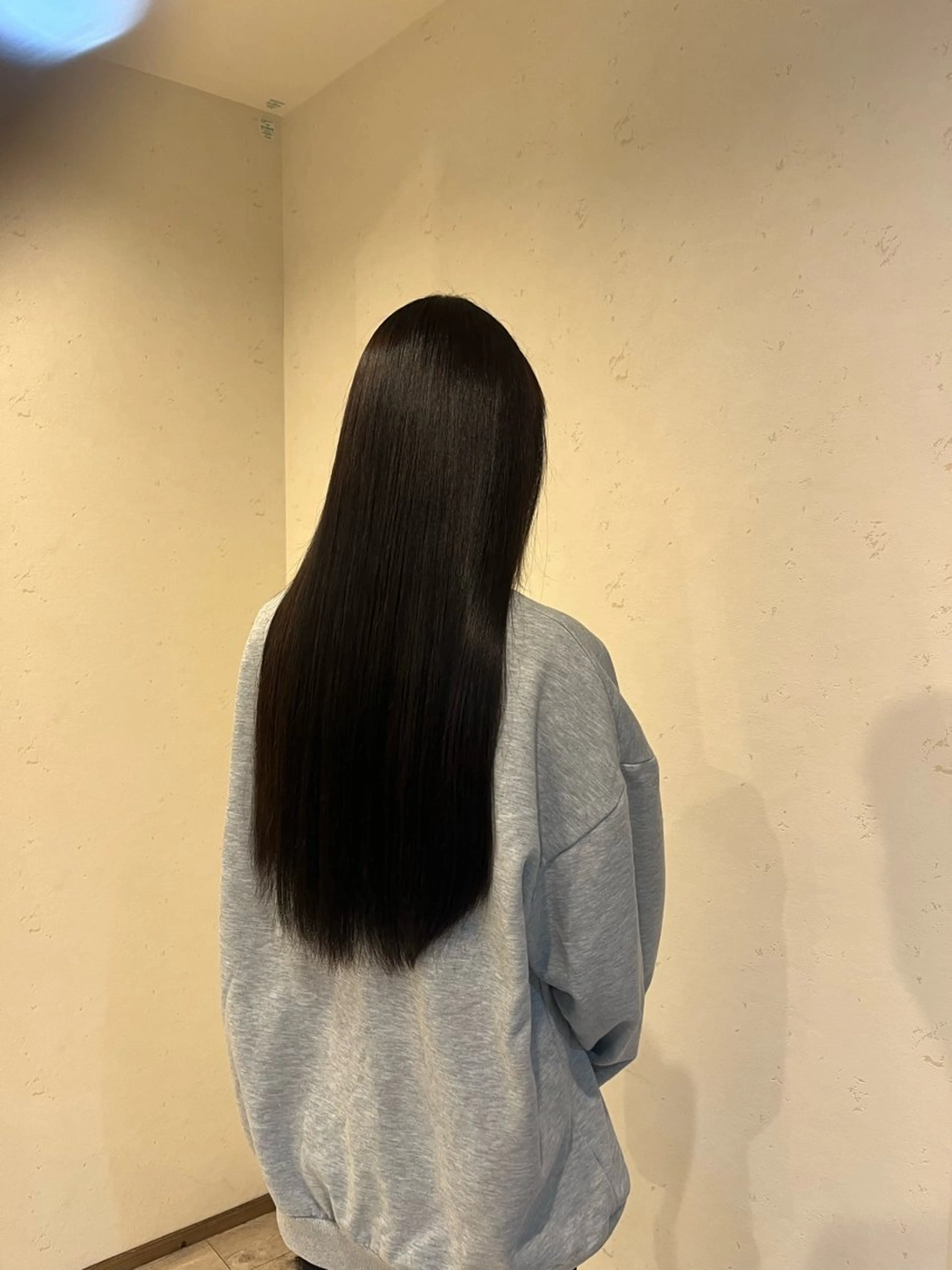 ロング カラー 山本 彩香のヘアスタイル