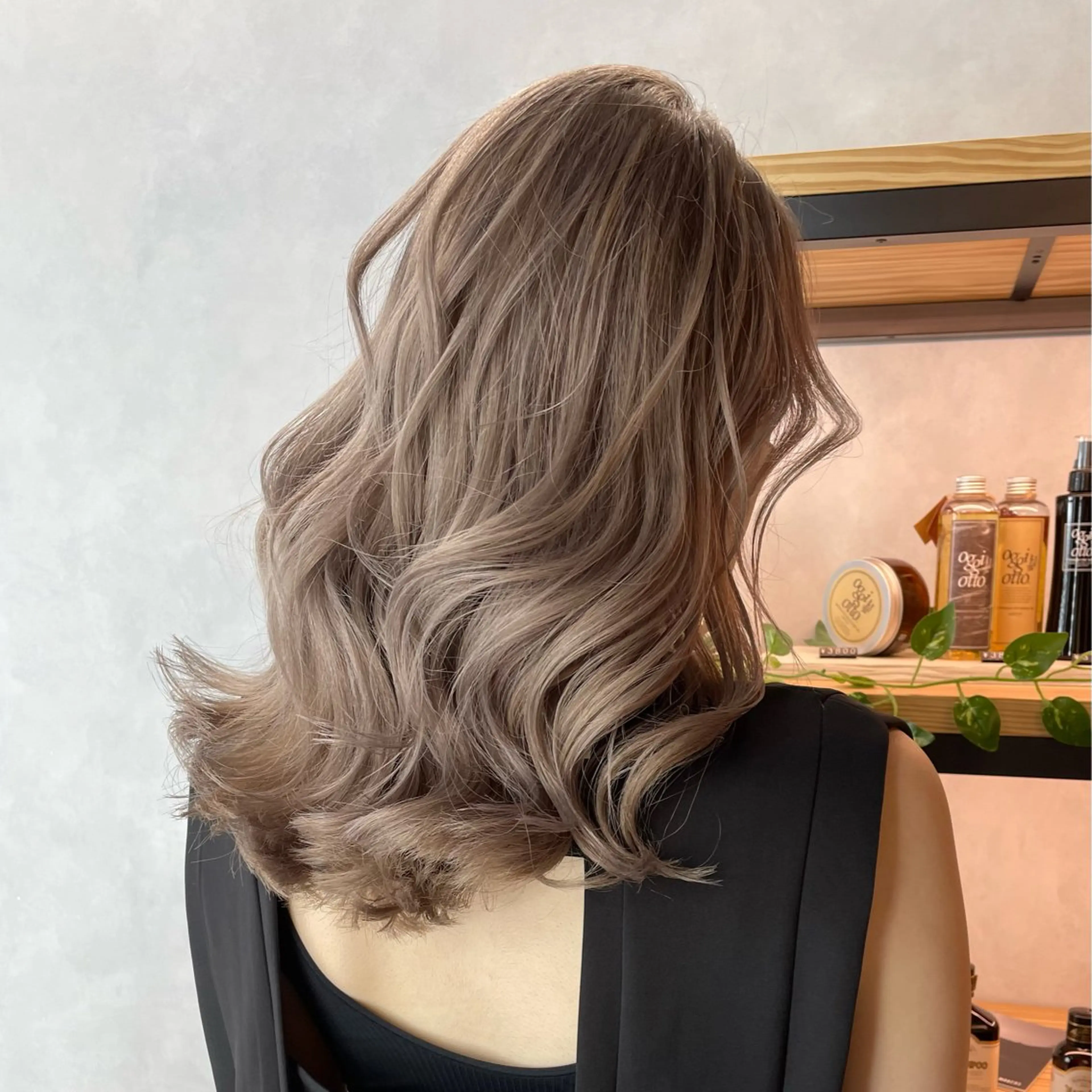 ロング カラー ヘアカラー 🩵ྀིハイトーン みほ🎀🫐のヘアスタイル