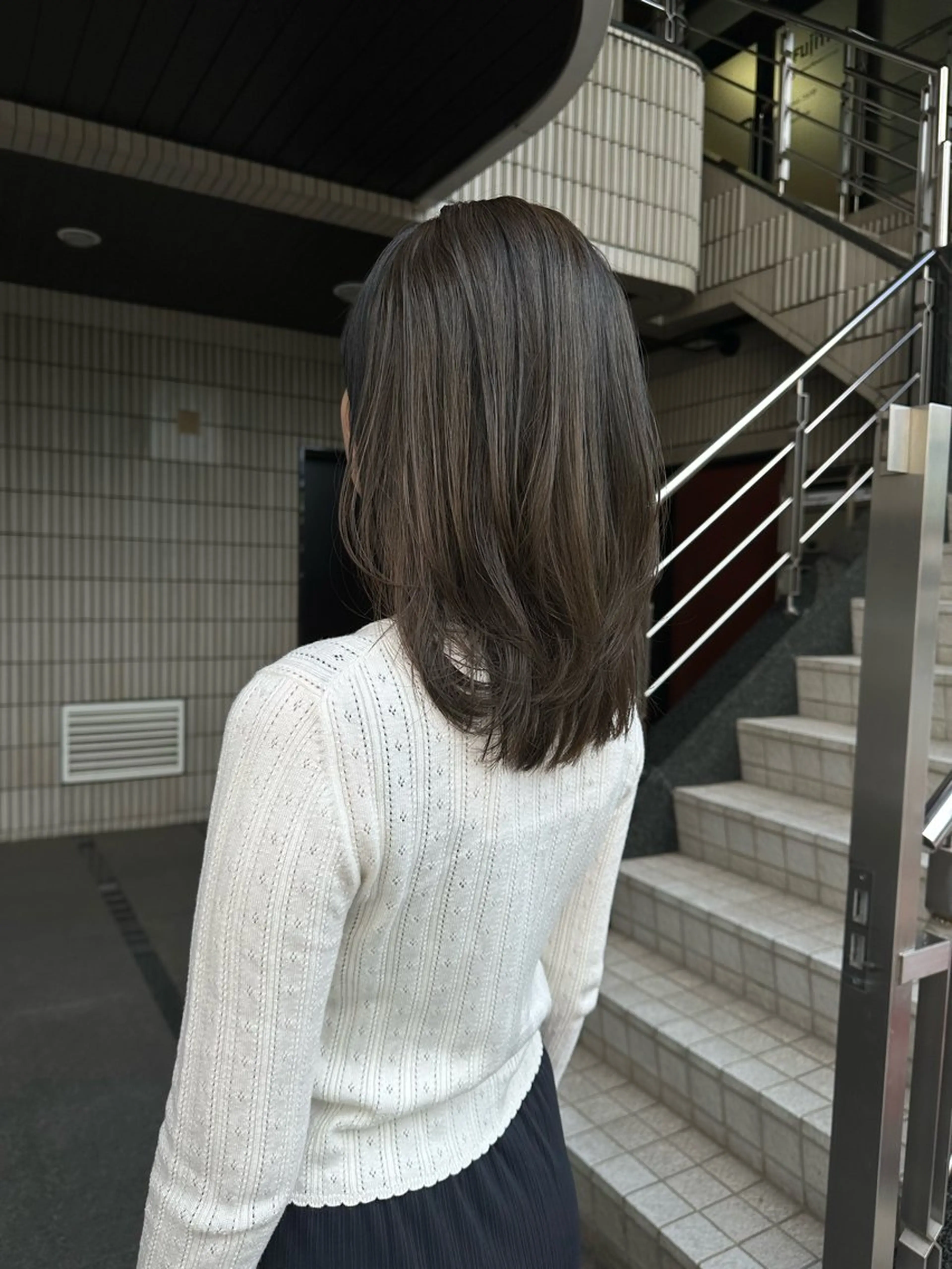 ミディアム カット ヘアカラー トリートメント ショート無料カット 募集🩶narumiのヘアスタイル