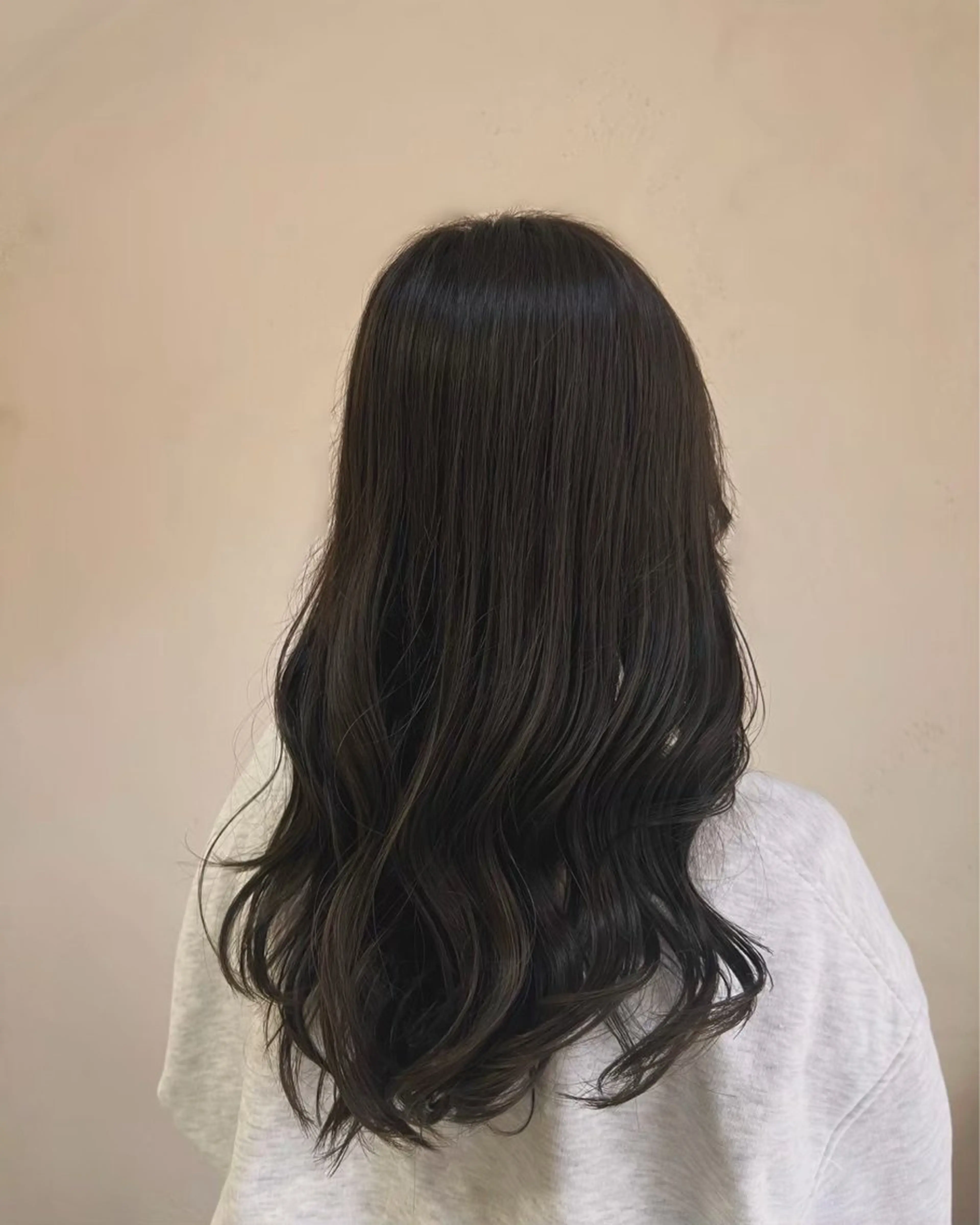 ロング カラー ACCOLE Yuzuのヘアスタイル