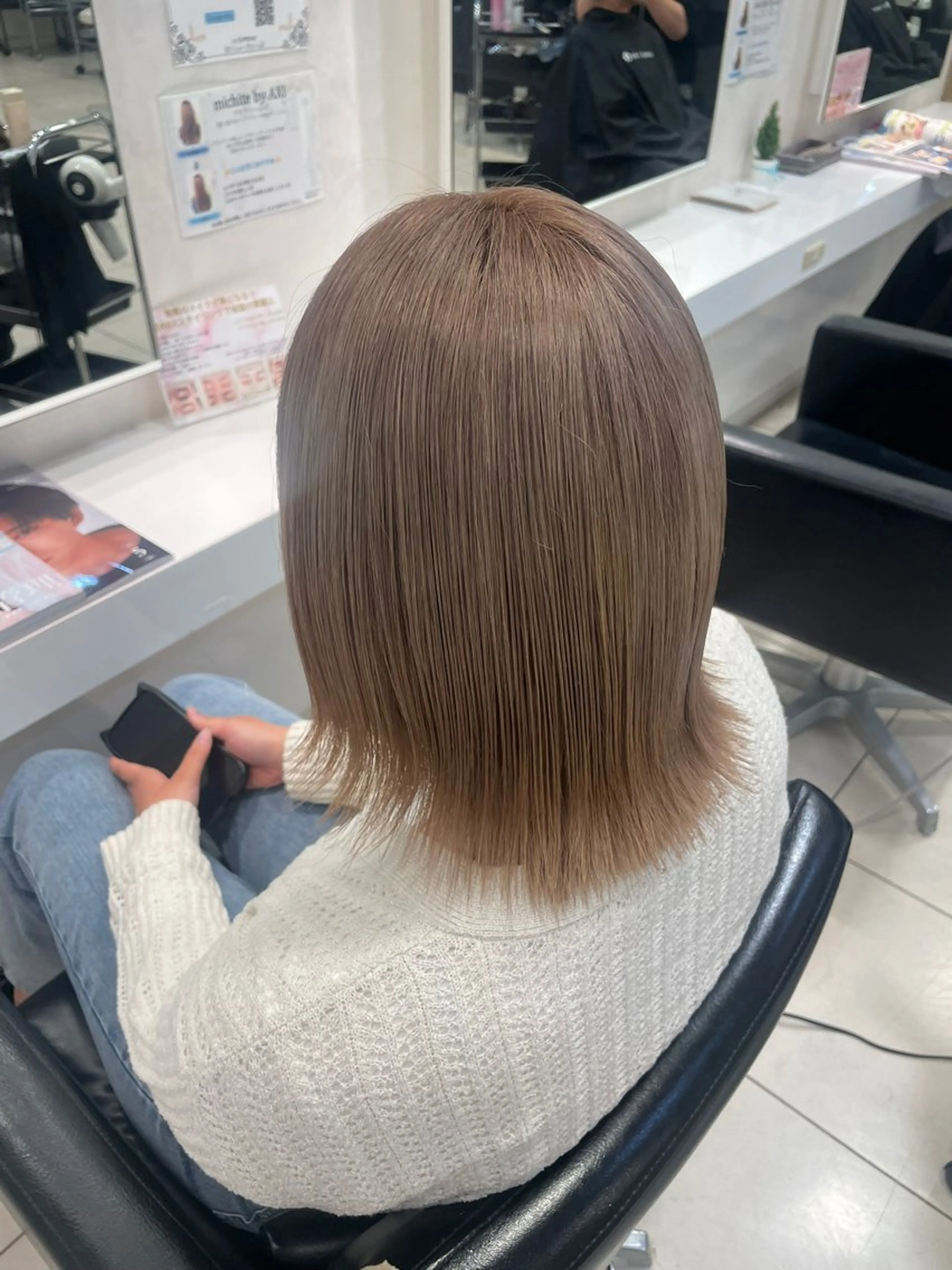 ショート ヘアカラー diar大船所属・大船/透明感カラー ユラのヘアスタイル