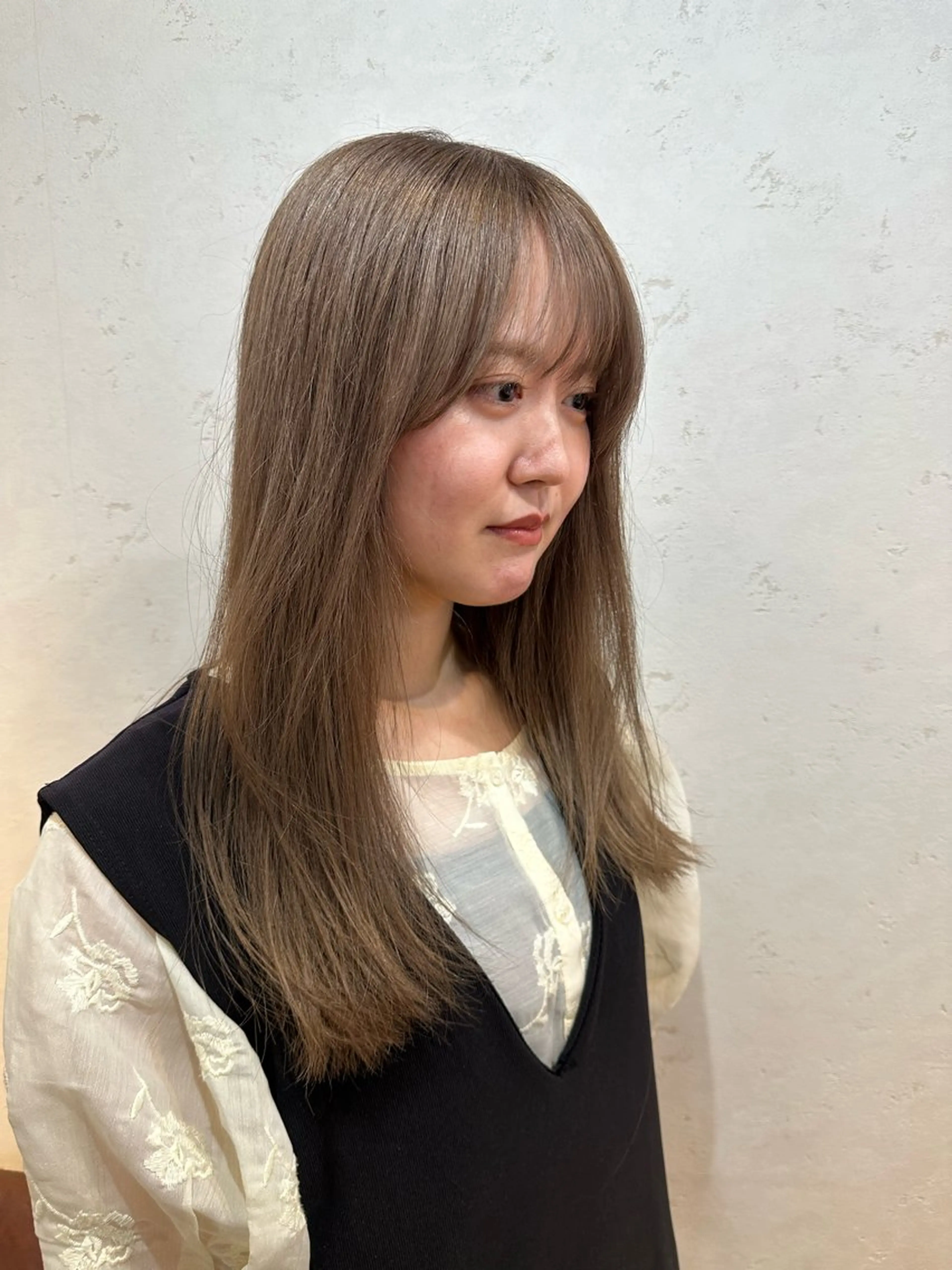 ロング カラー カット ヘアカラー TRENCH　相澤 果歩のヘアスタイル