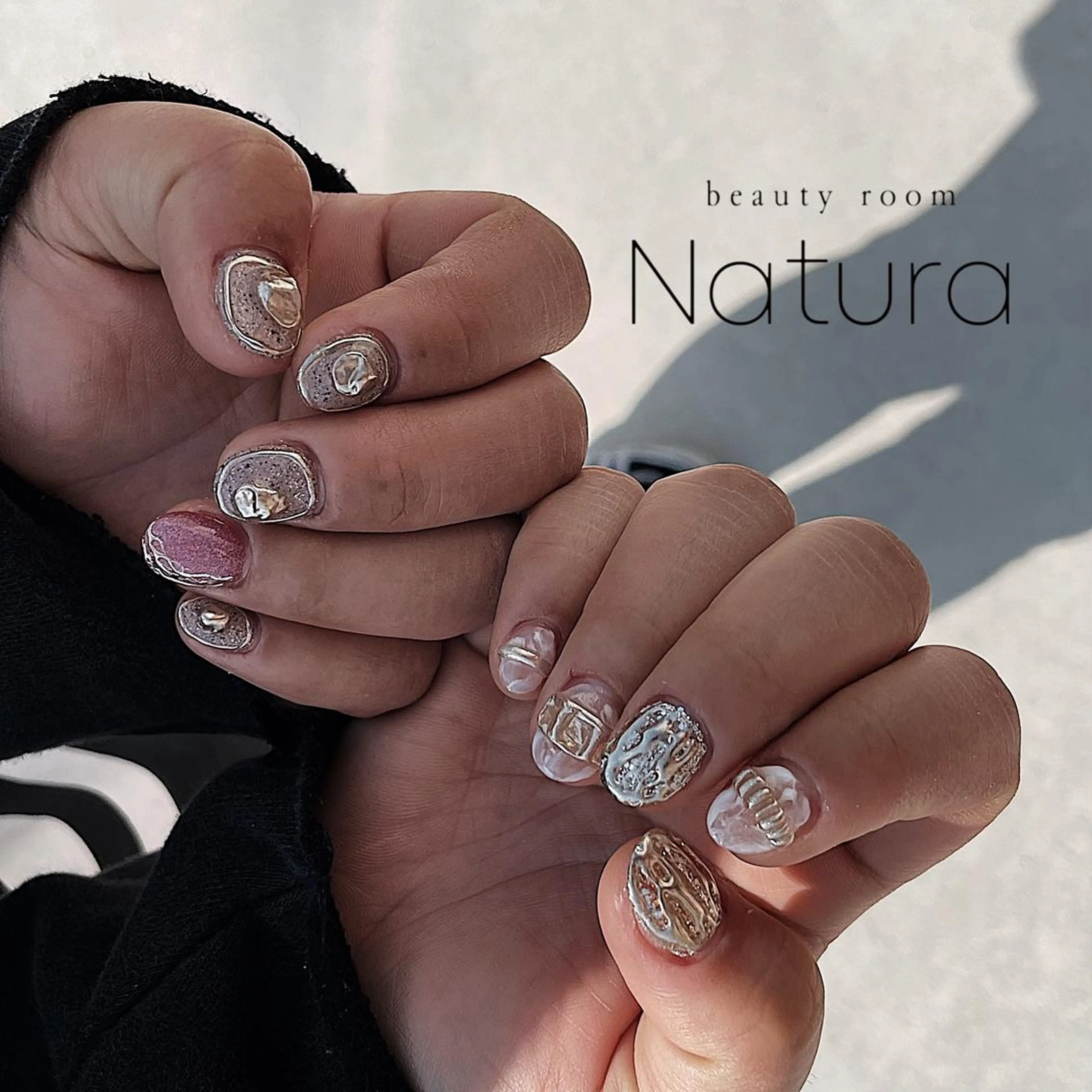 ネイル マツエク・マツパ アイブロウ ハンドネイル beautyroom Naturaのネイルデザイン