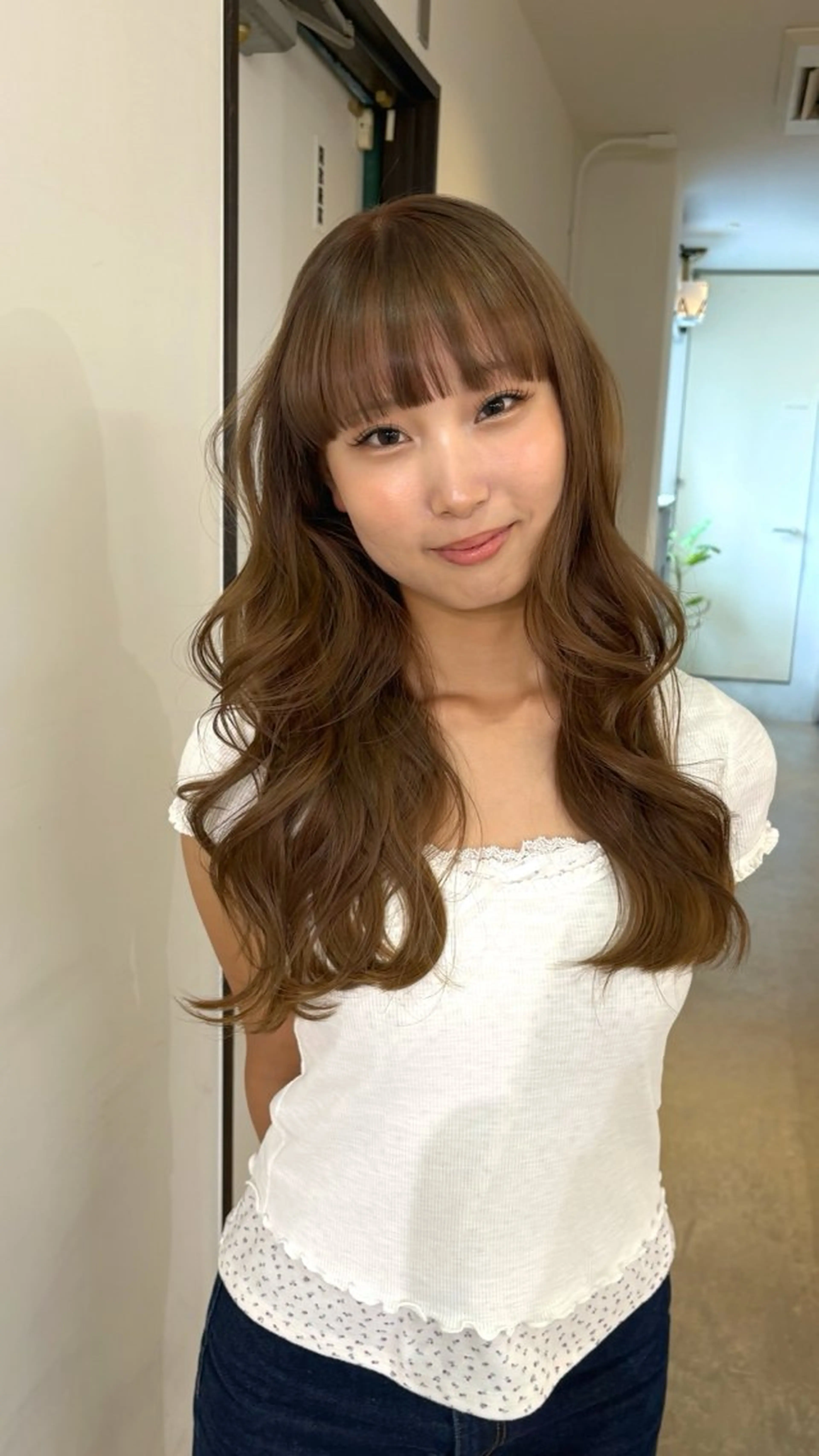 ロング カラー 透明感カラー ヘアカラー Yuna/ブリーチ ベージュ ヘアセットのヘアスタイル
