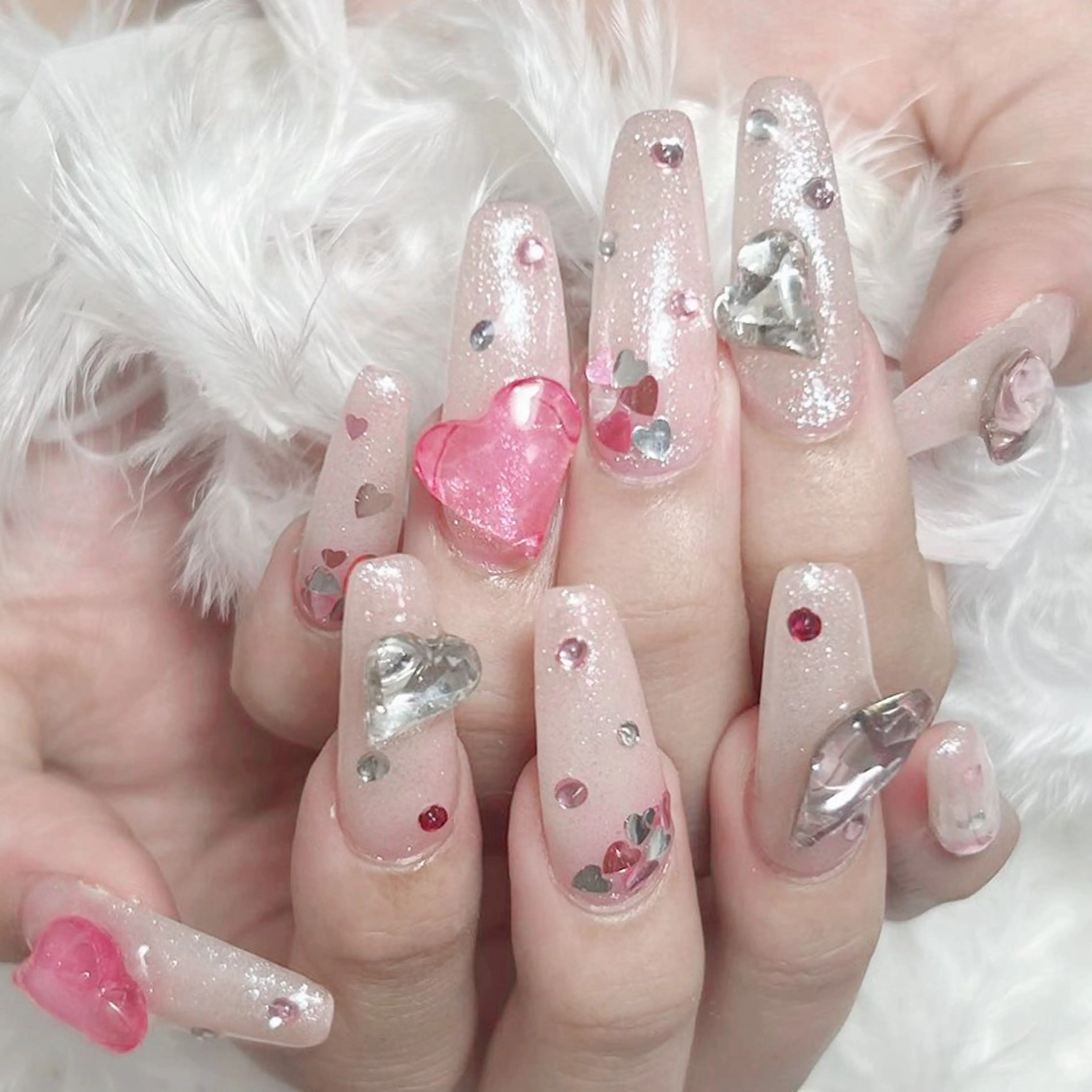 ネイル アートネイル オーロラネイル ガーリー キラキラネイル 韓国ネイル ハンドネイル Diamond NAIL✨のネイルデザイン