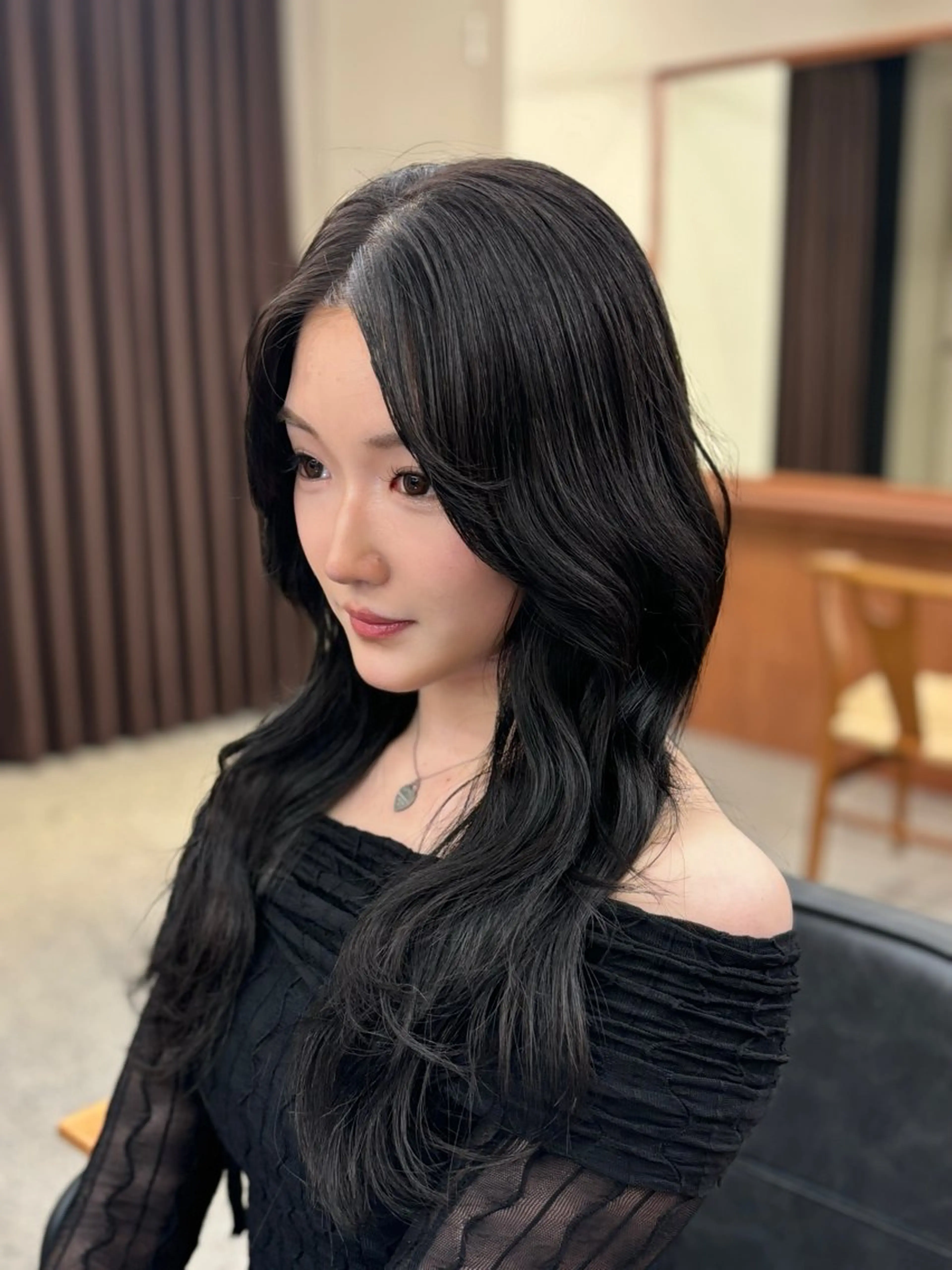 ロング ロングレイヤー レイヤーカット ロング カット トリートメント 韓国ヘア🇰🇷 艶髪✨️-裕人-のヘアスタイル