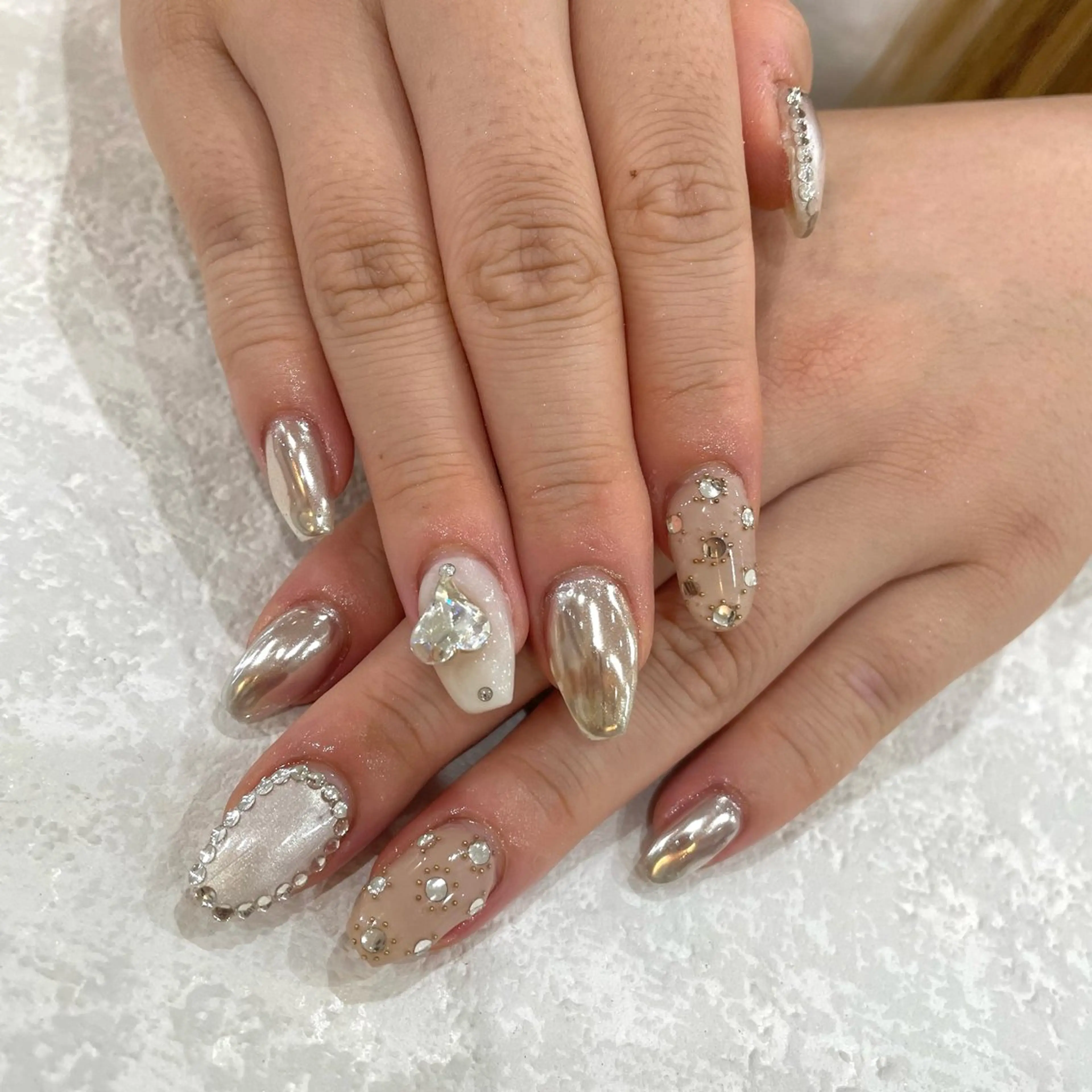 ネイル private salon Lisia所属・Lisia salonのネイルデザイン