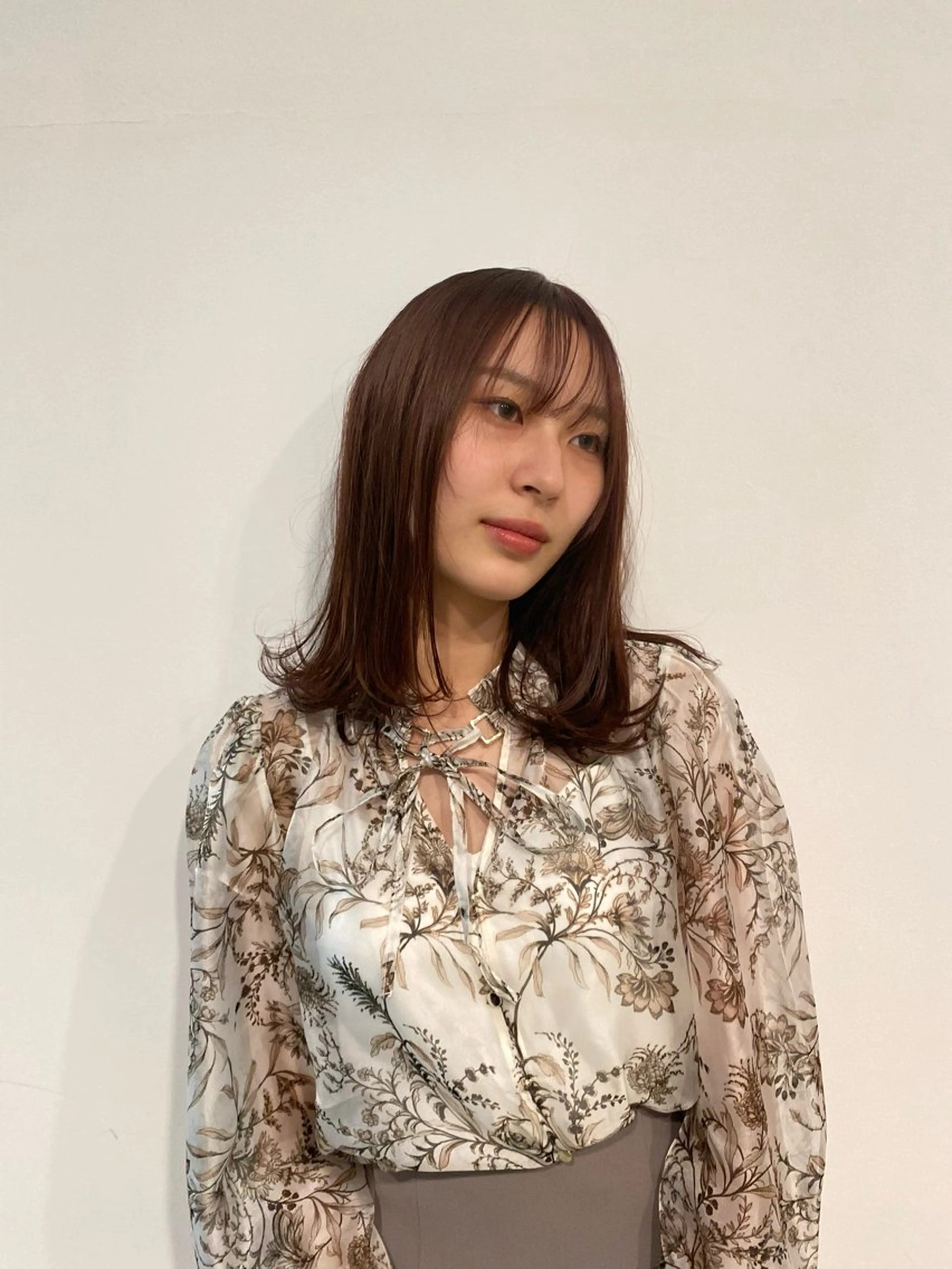 ミディアム カット ヘアカラー トリートメント ニワ/レイヤーカット /透明感カラー💎のヘアスタイル