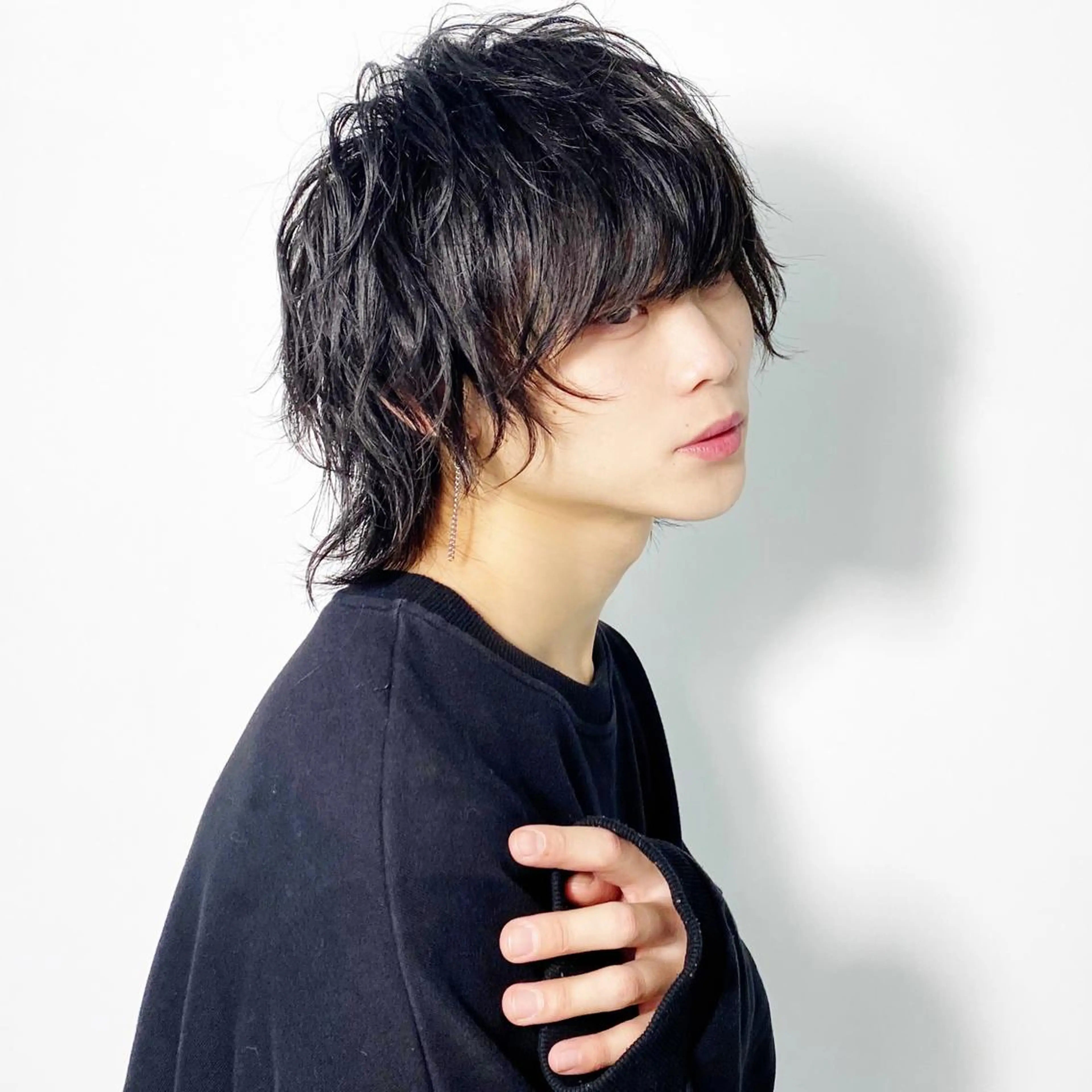 ミディアム カラー パーマ メンズ ミディアムパーマ マッシュウルフ マッシュ メンズパーマ メンズツイストパーマ カット パーマ 大橋 拓巳のヘアスタイル