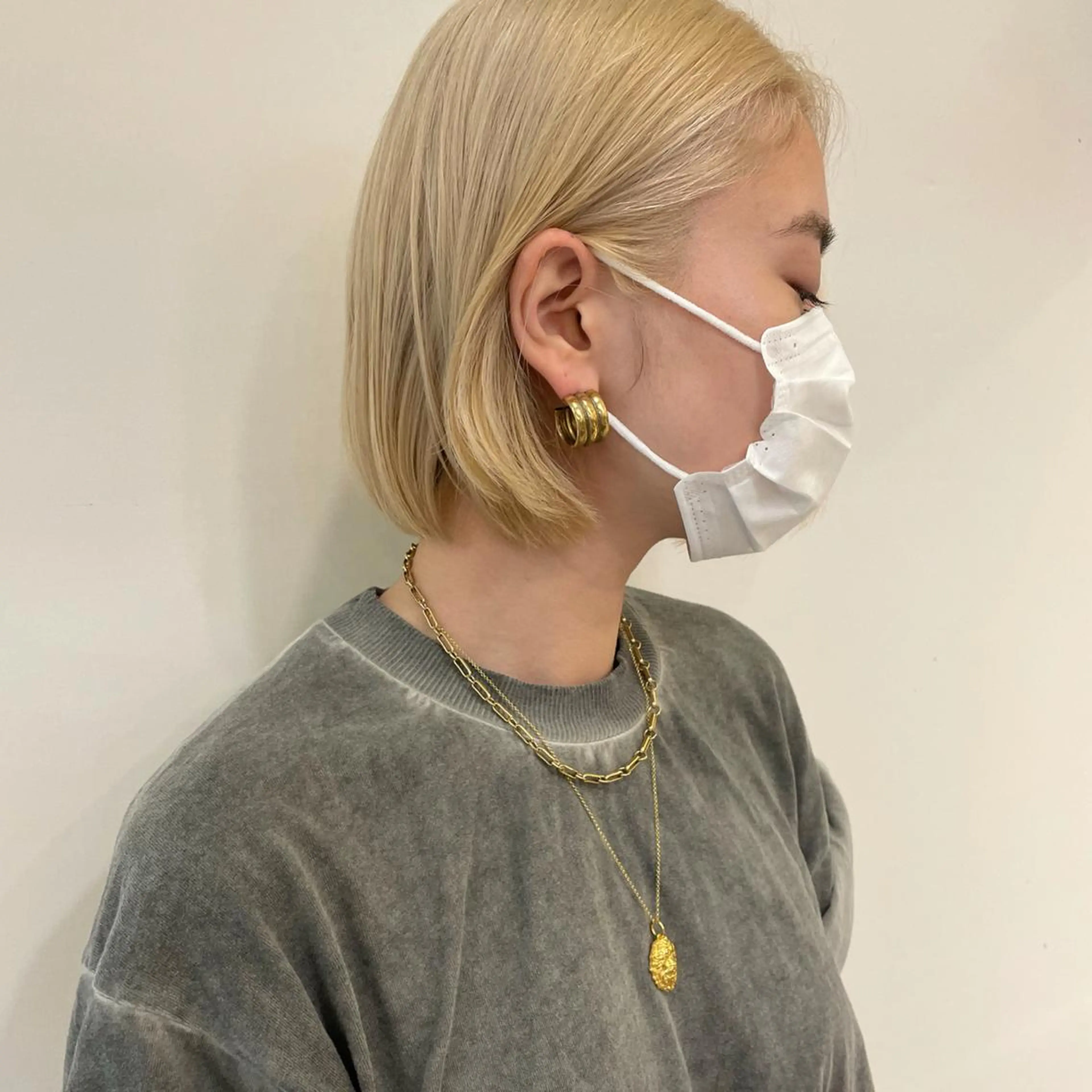 ミディアム カラー ブリーチ カット ヘアカラー トリートメント TO C所属・ボブ/ミディアム RIONAのヘアスタイル