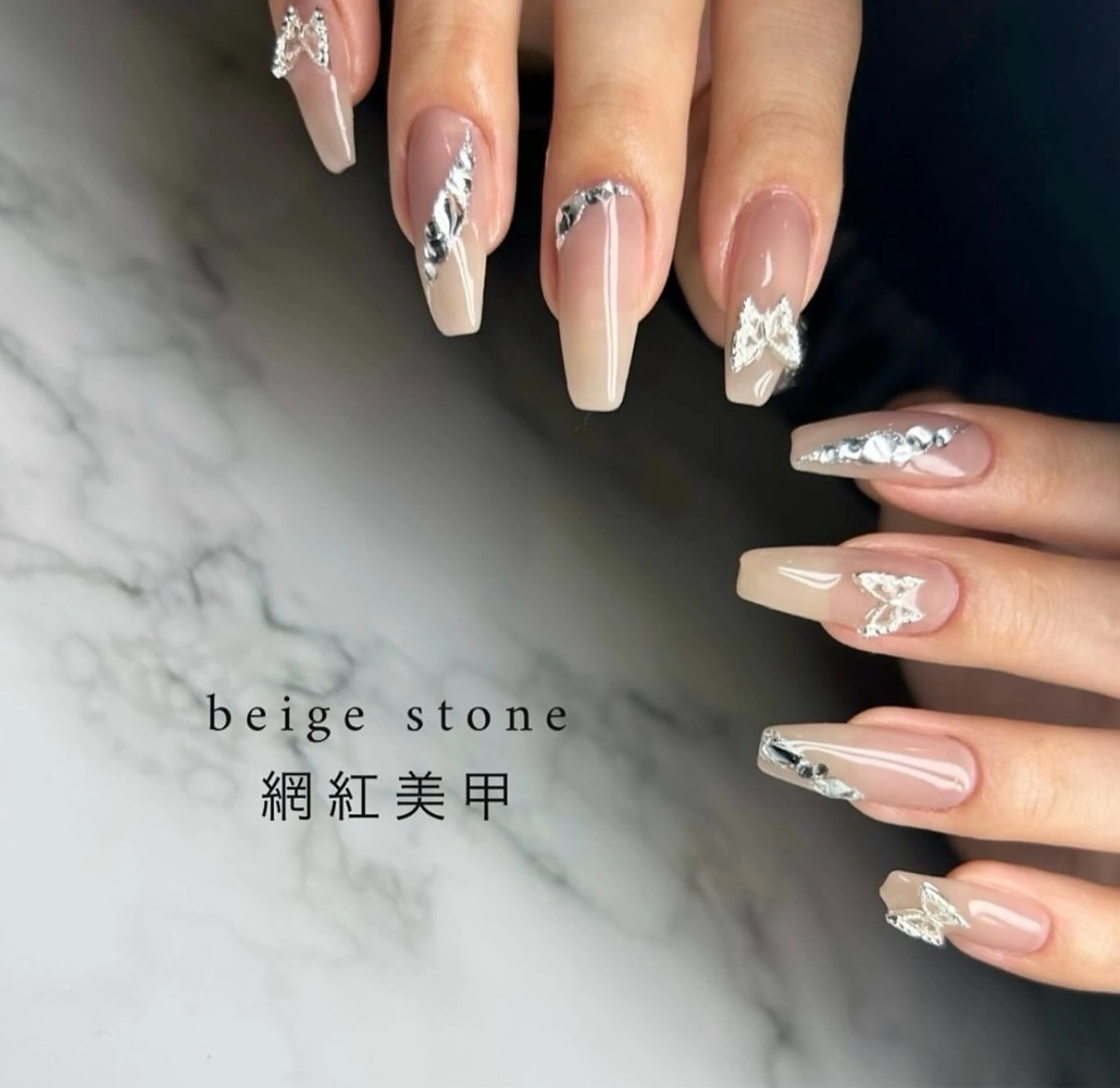 ハンドネイル / シンプルデザインの写真