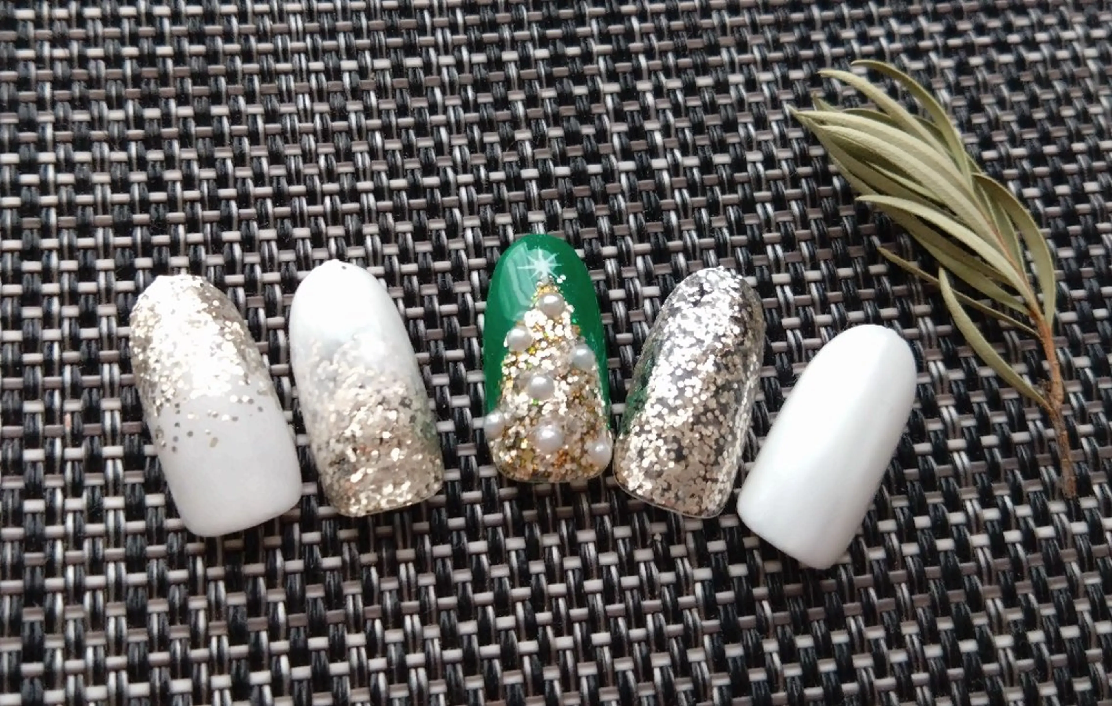 ネイル 冬ネイル クリスマス ハンドネイル Nanairo ネイル所属・Nanairoネイル Reikoのネイルデザイン