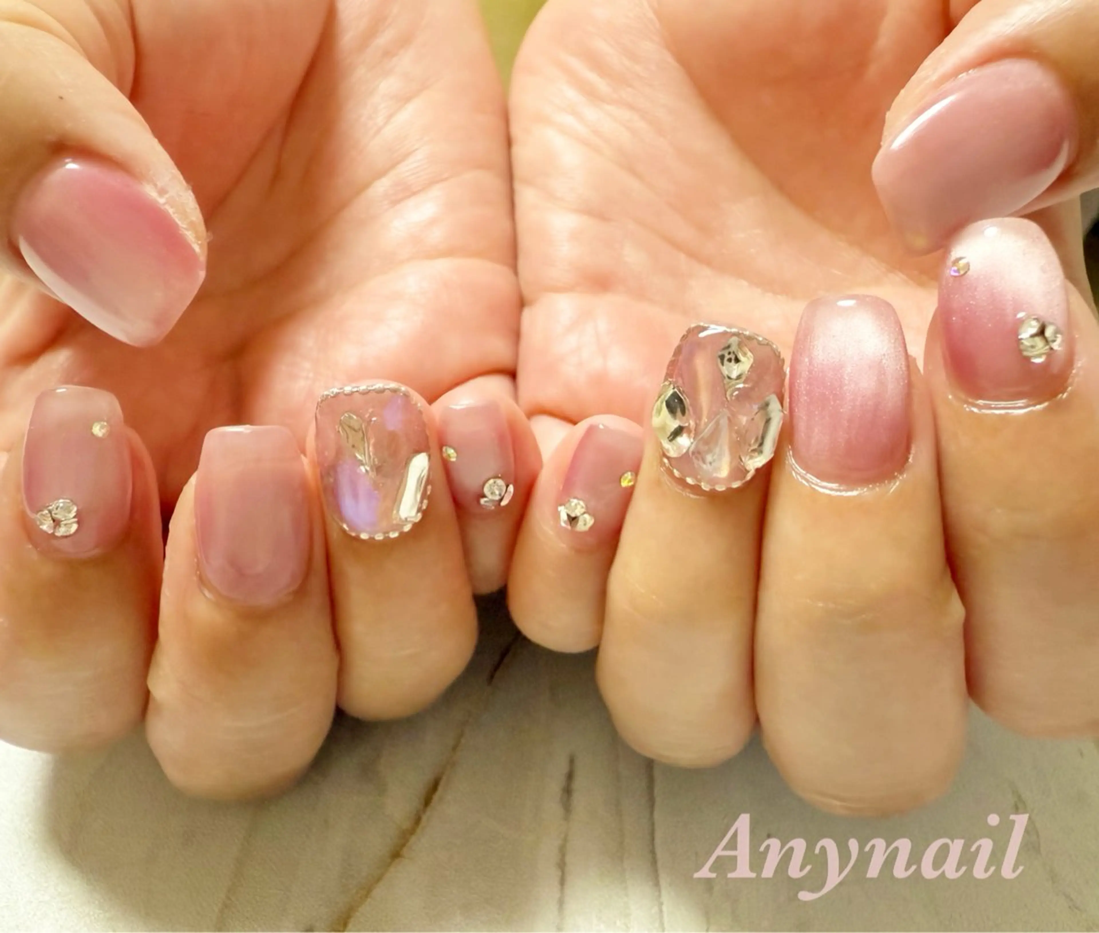 ネイル ブルー キラキラネイル マグネットネイル オフィスネイル ピンク 岩澤 恵子のネイルデザイン