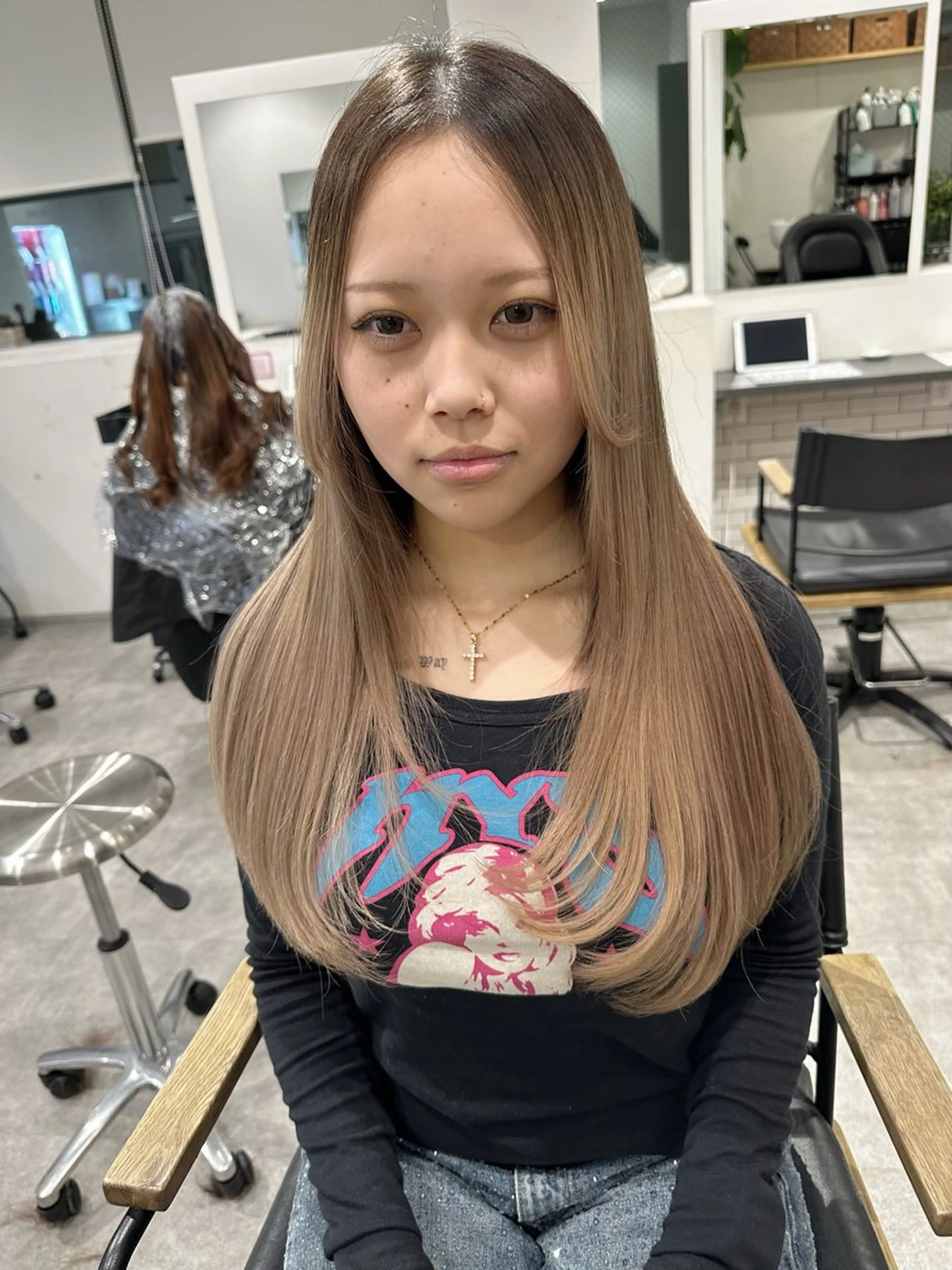 ミディアム カラー ショートボブ アディクシーカラー バレイヤージュ ブリーチ ケアブリーチ カット JIL BLAN 京都のヘアスタイル
