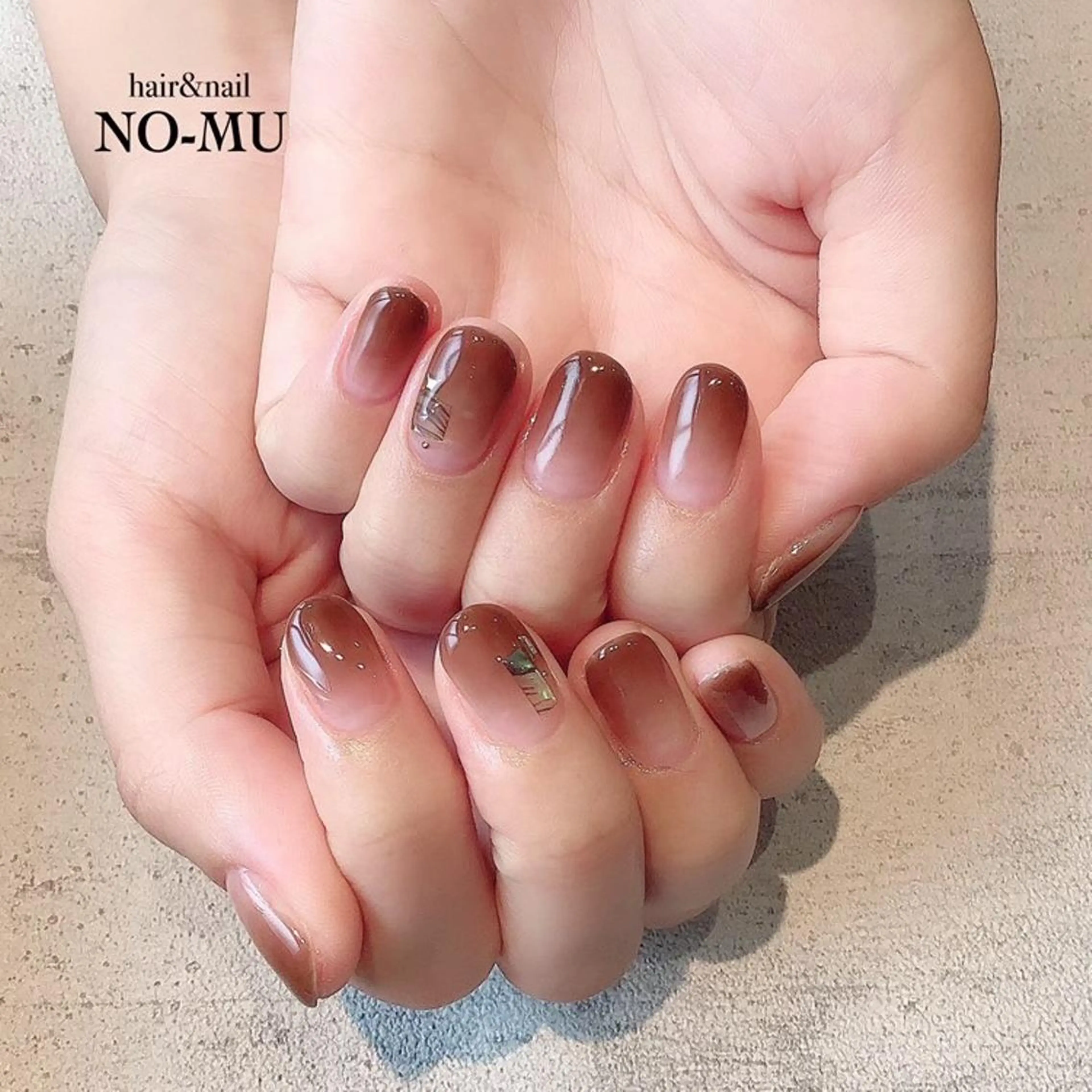 ネイル ストーンネイル hair&nail NO-MU所属・hair&nail NO-MUのネイルデザイン
