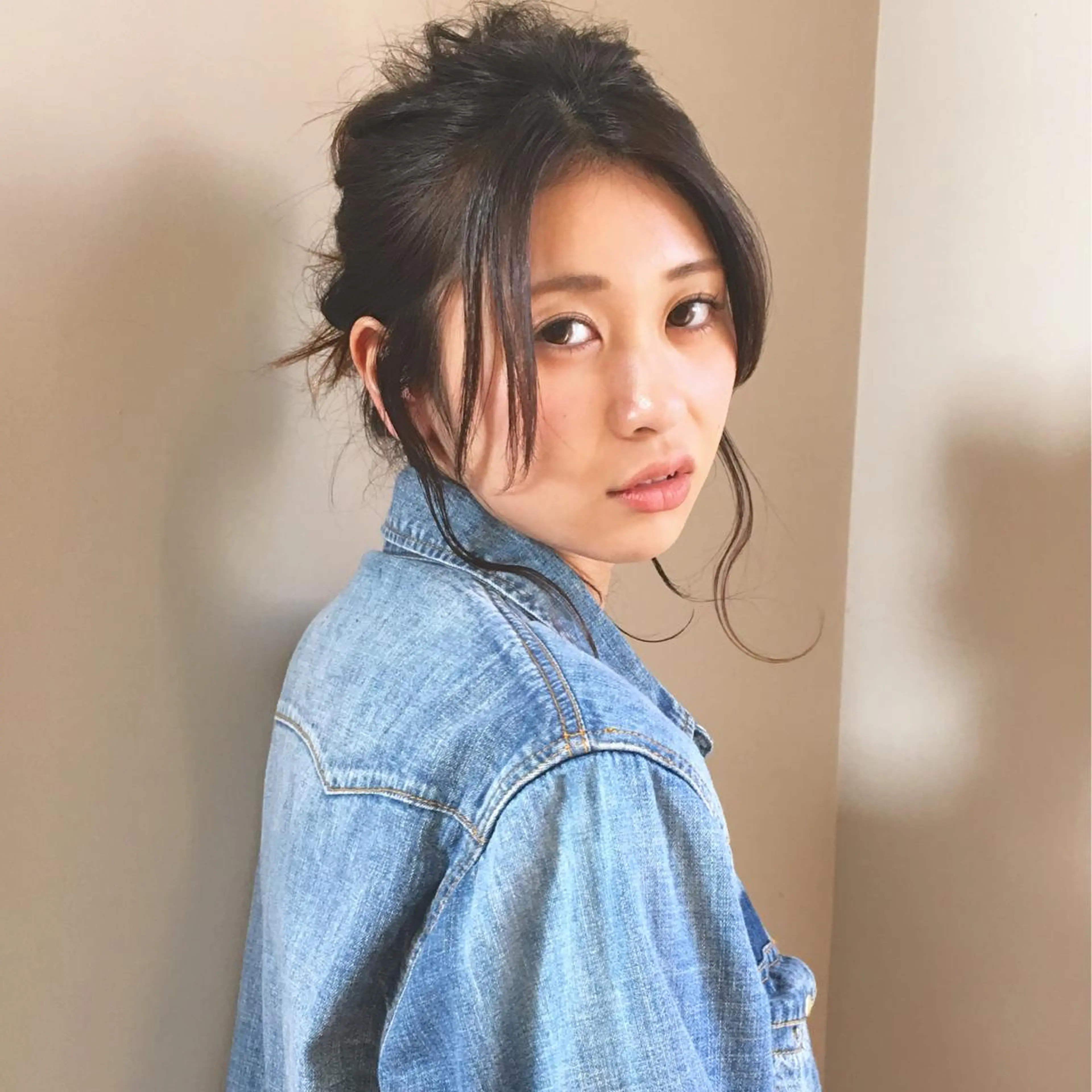 セミロング カラー ヘアアレンジ 上川 美幸のヘアスタイル