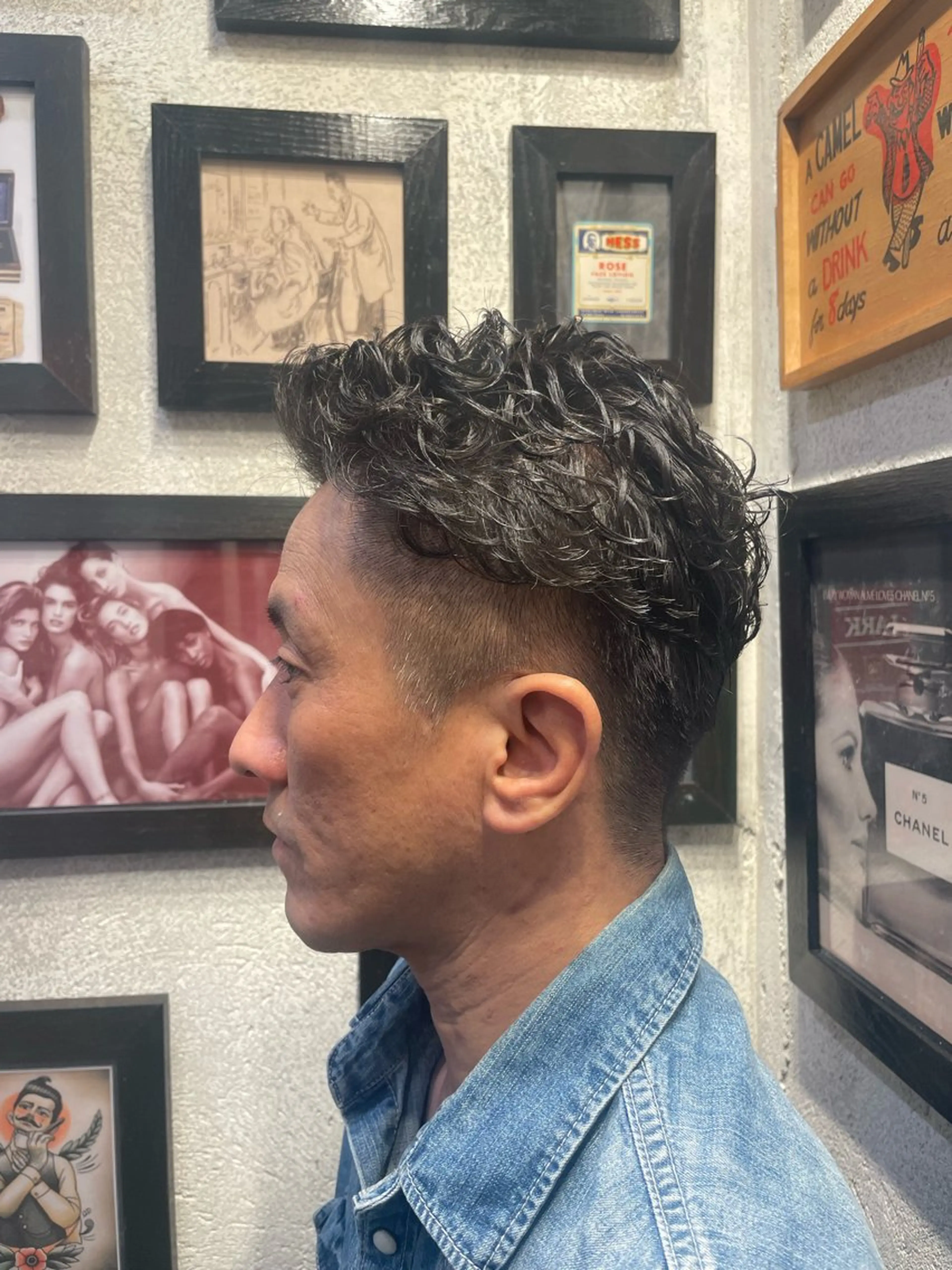 ミディアム パーマ ヒロ銀座BARBERSHOP難波店所属・菅野 樹のヘアスタイル