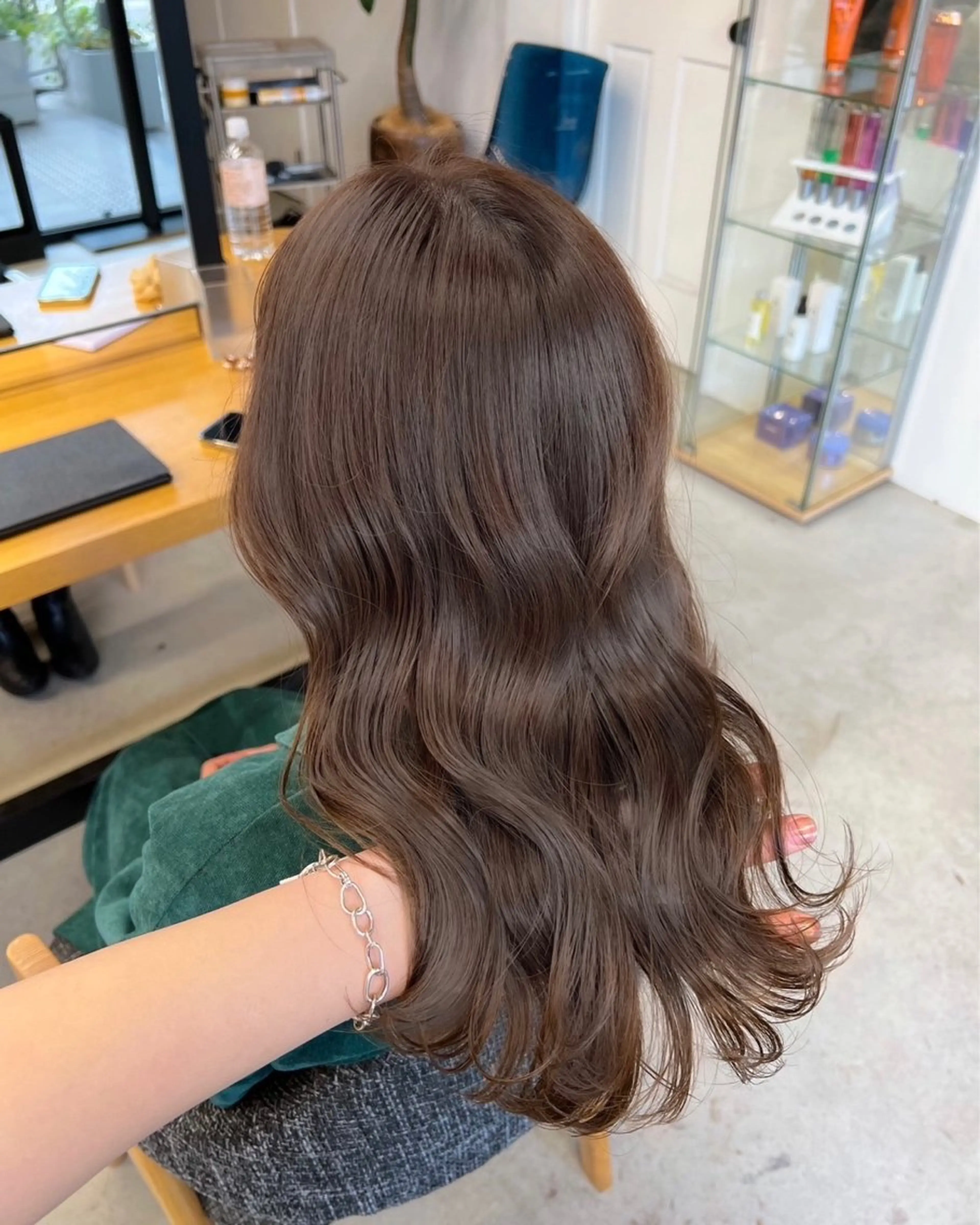 ミディアム カラー ベージュカラー ブリーチ ブラウンカラー チョコレートブラウン 透明感カラー ✨髪質改善 縮毛矯正 艶髪 立川 コウキ✨のヘアスタイル