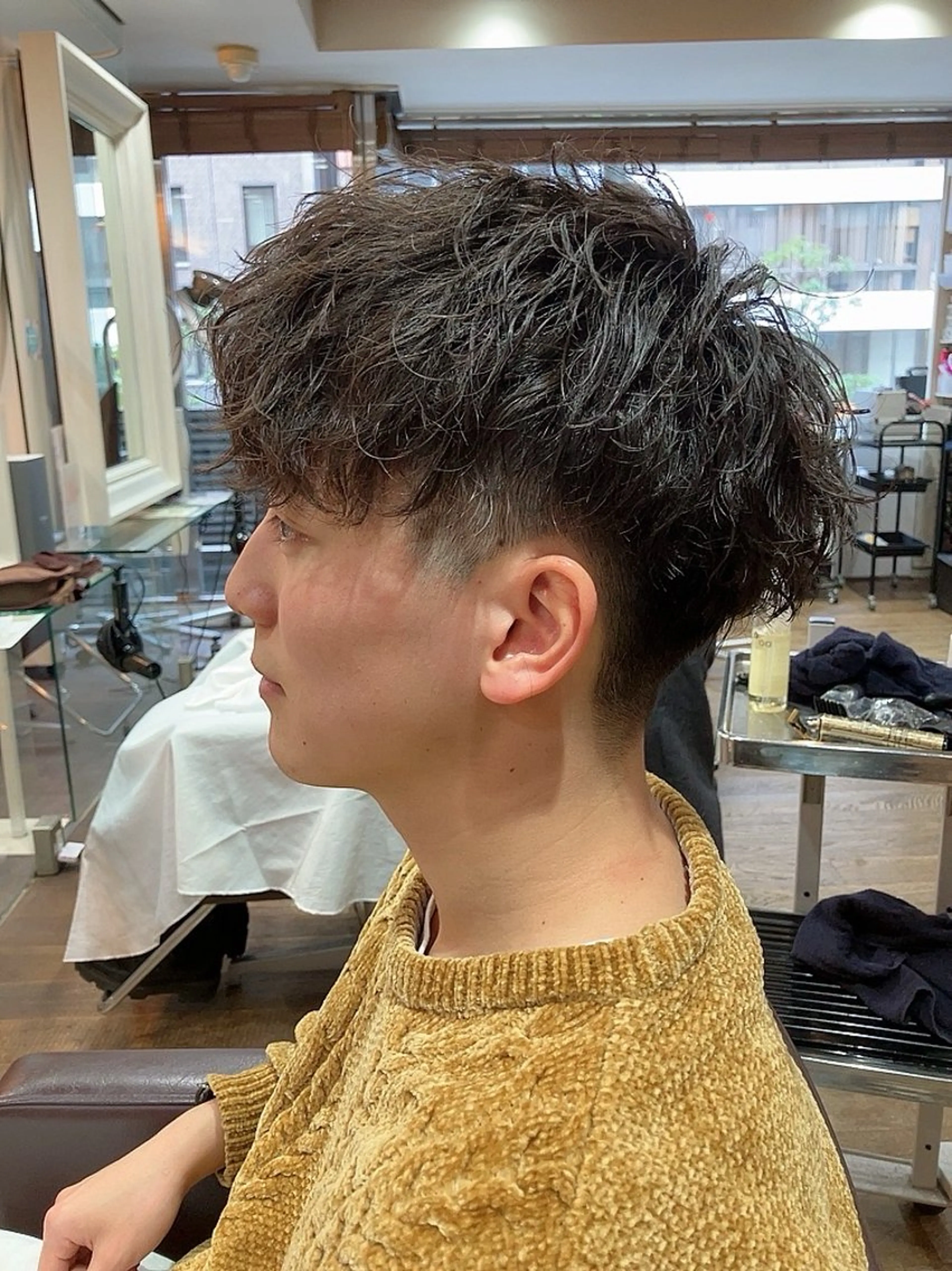 ショート パーマ メンズ TAYA 心斎橋所属・山本 聖真のヘアスタイル