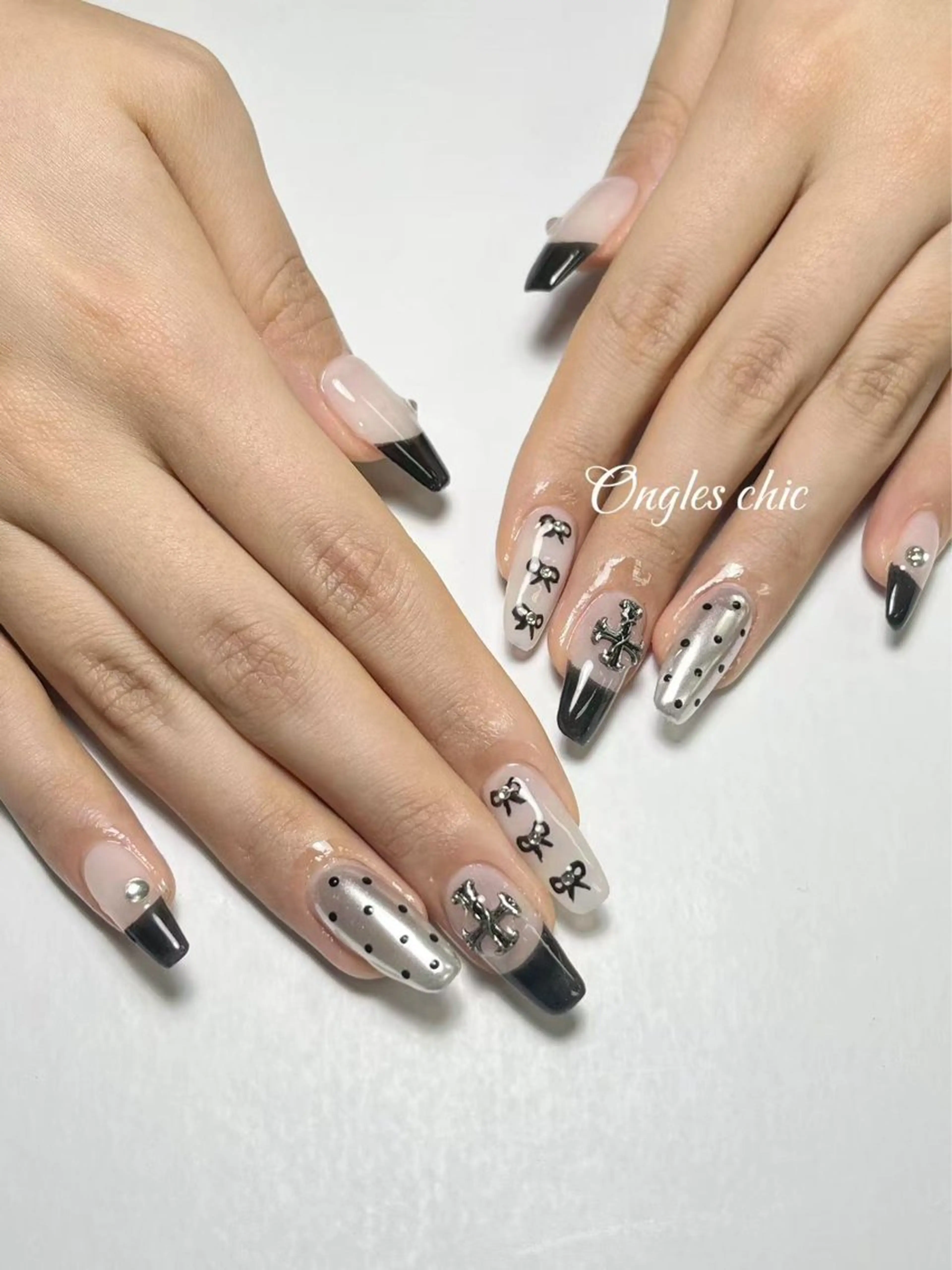 ネイル ongles chic24時間営業のネイルデザイン