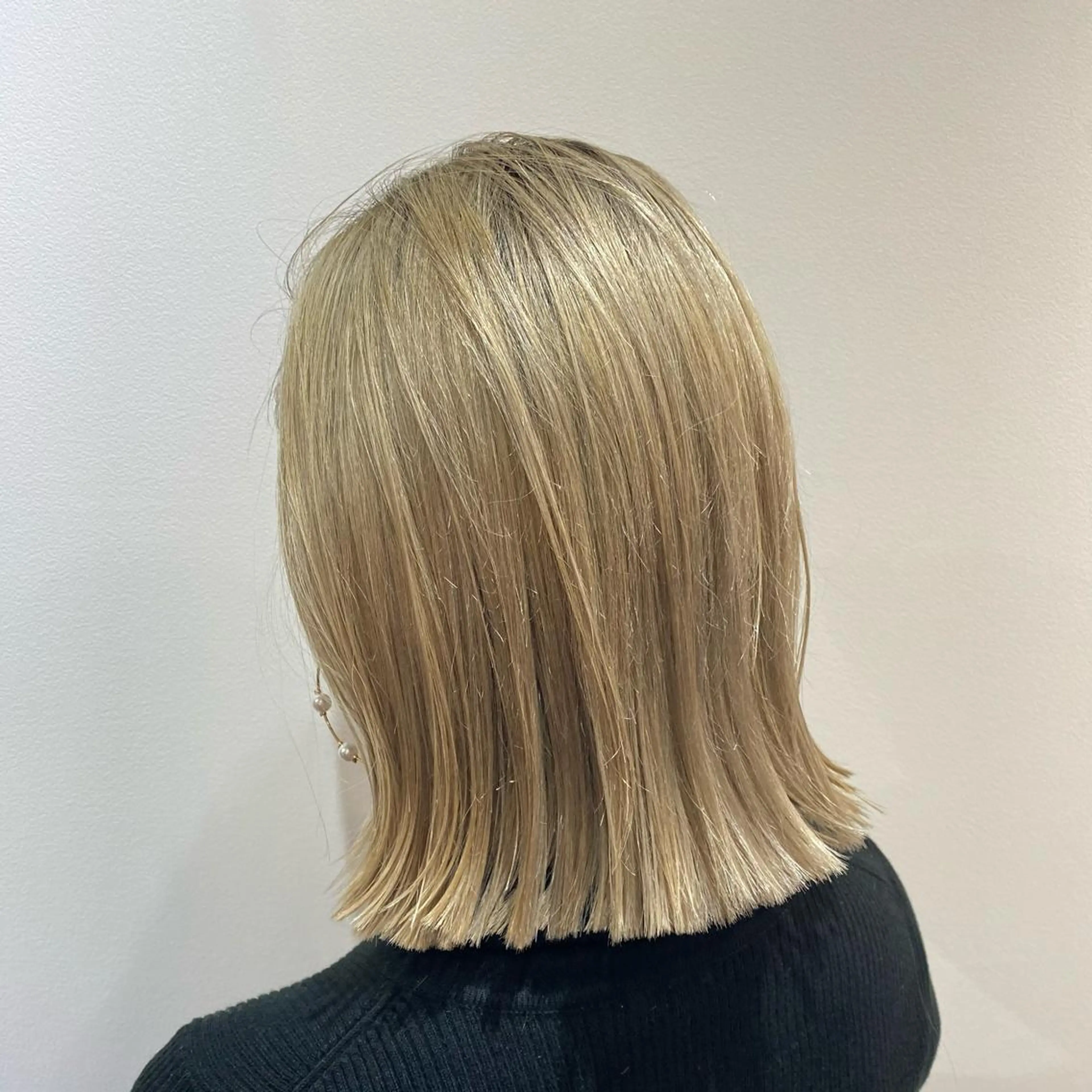 カラー 抜きっぱなしブロンド ハルカ ・のヘアスタイル