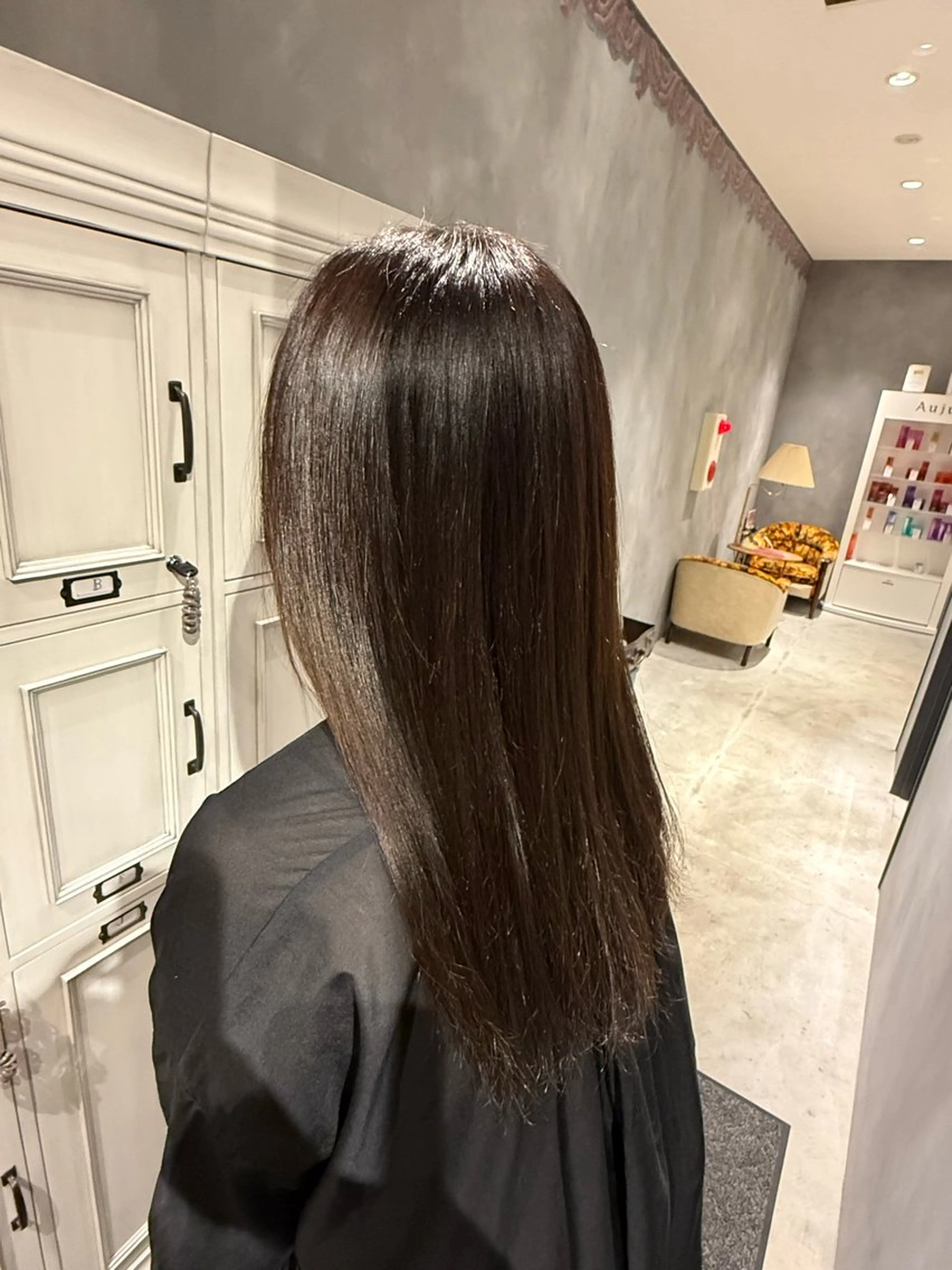 カラー ベージュカラー 岩井 佑月のヘアスタイル
