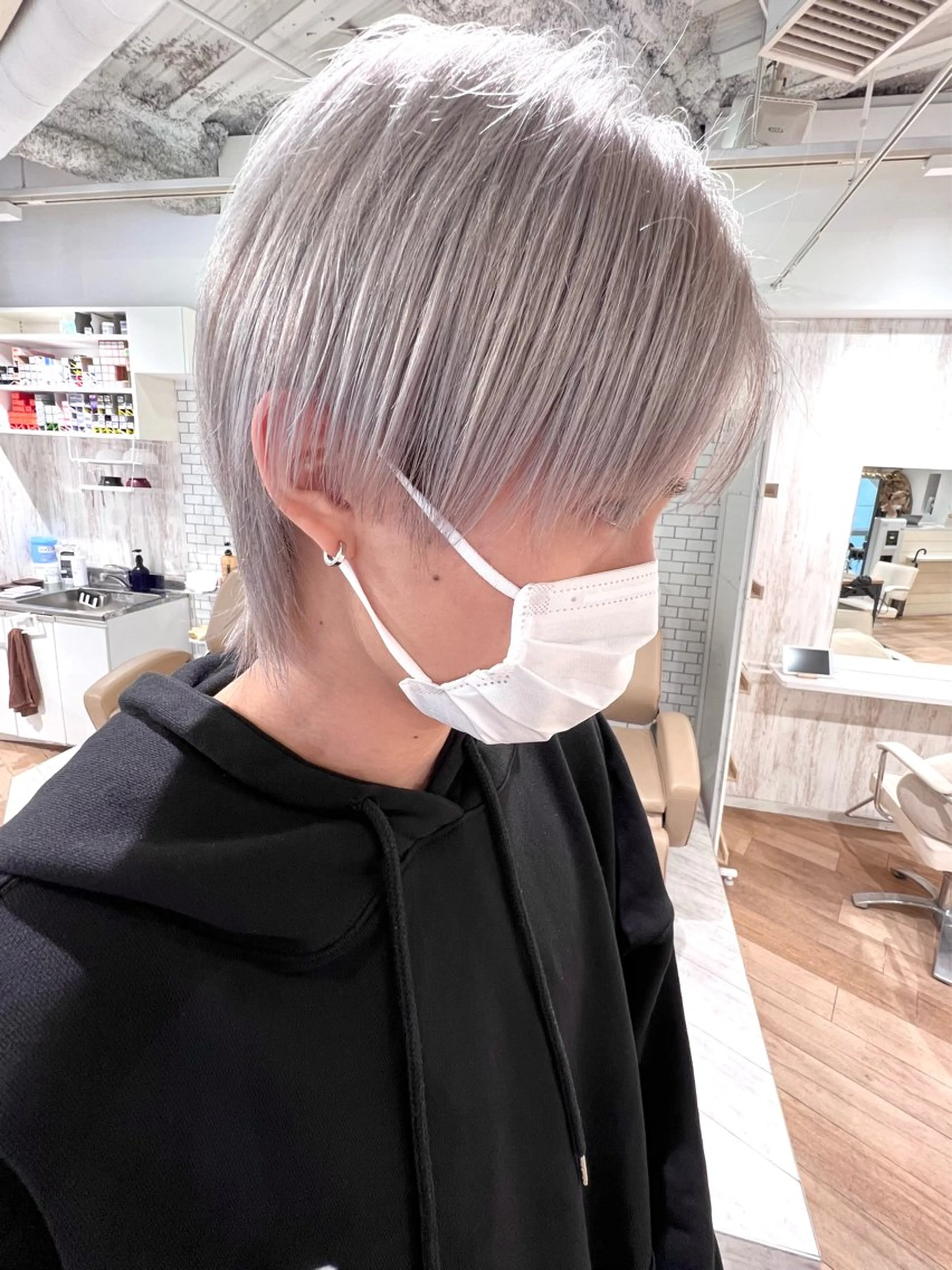 セミロング カラー メンズ メンズバレイヤージュ メンズブリーチ メンズハイライト メンズインナーカラー メンズ韓国風 お肌トーン🆙カラー 全ての女性を艶髪にのヘアスタイル