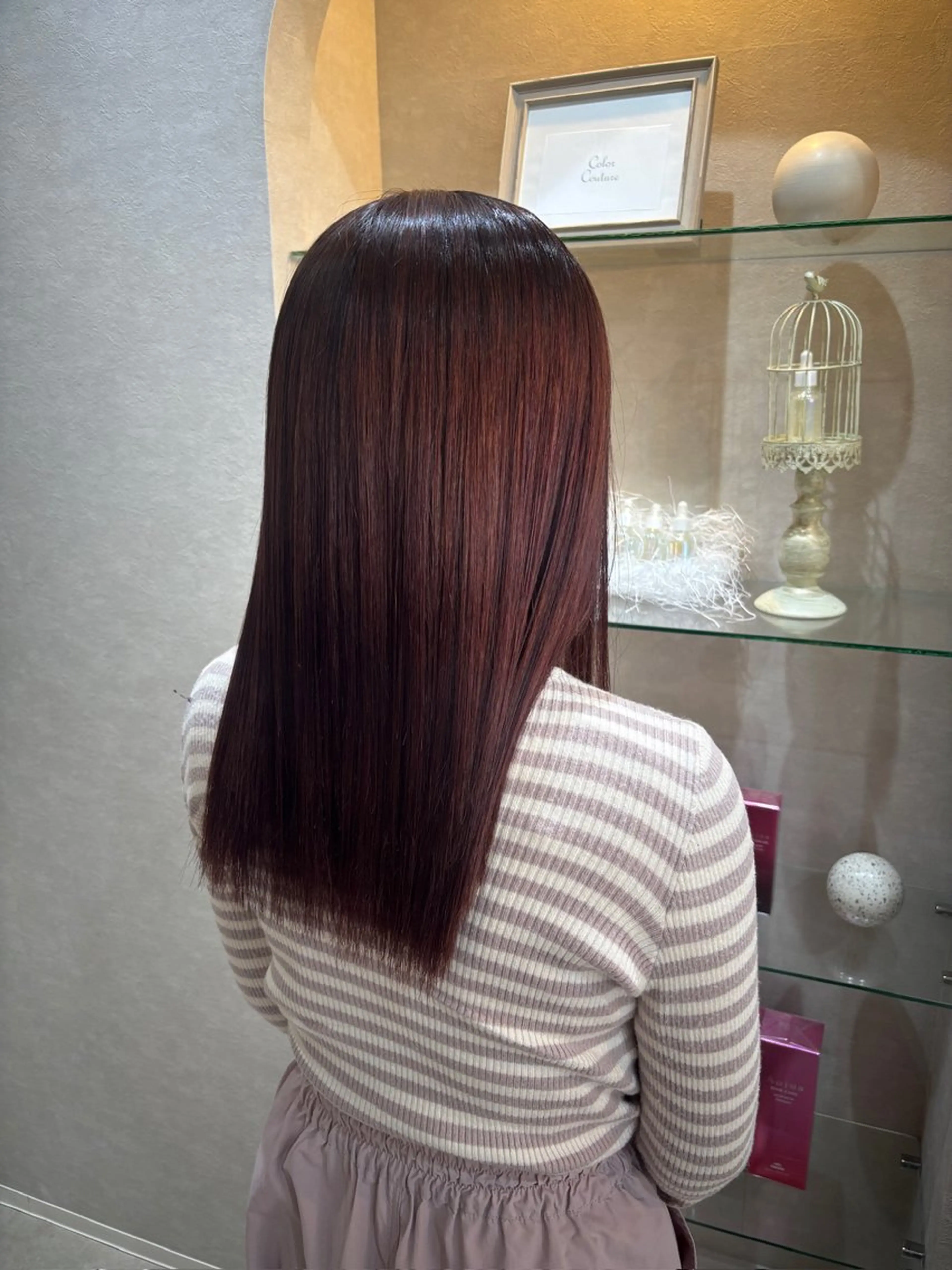 カラー ヘアカラー トリートメント aika .のヘアスタイル