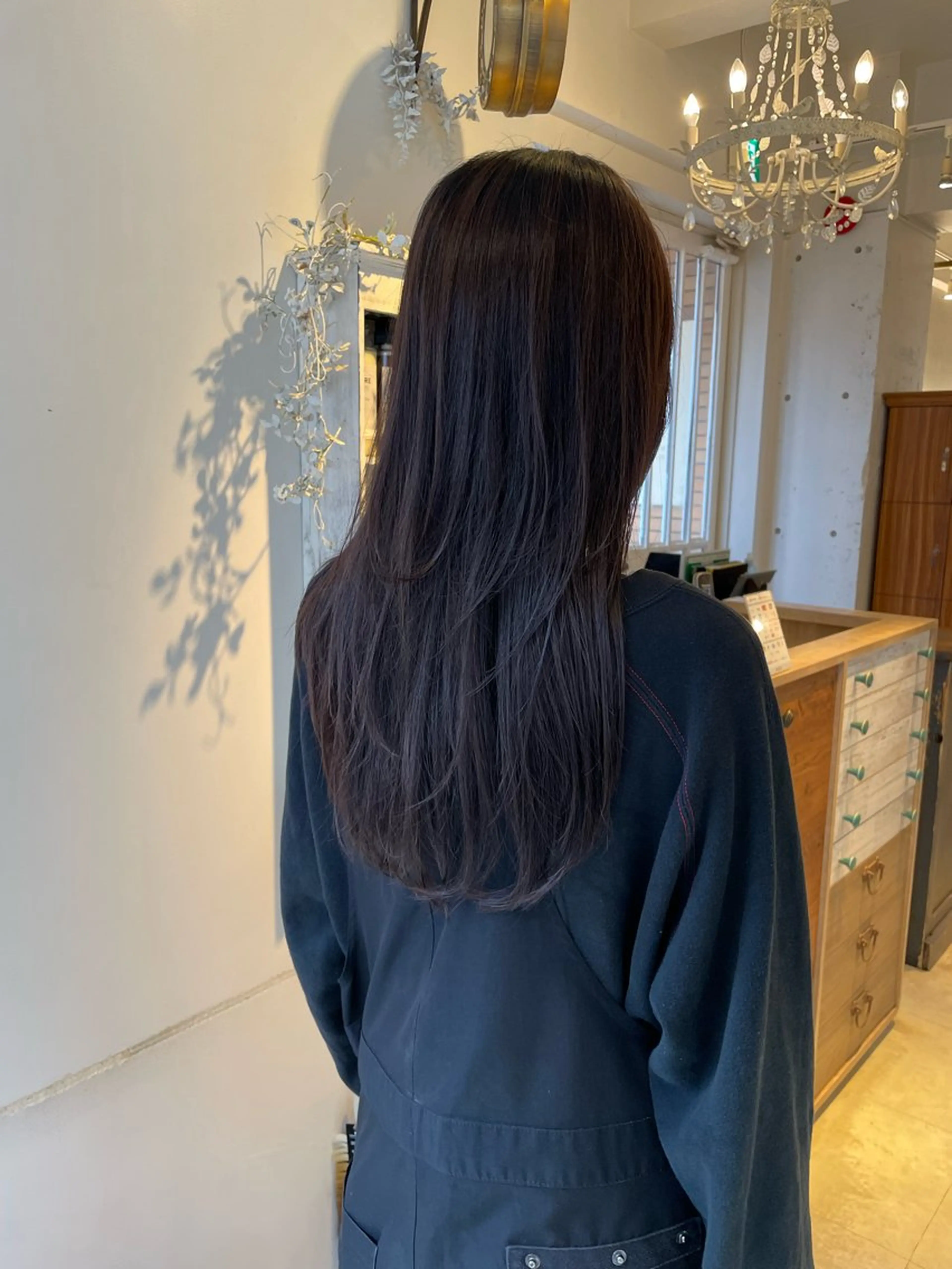 ロング 北田🌟小顔レイヤー 🌟人気カラーのヘアスタイル