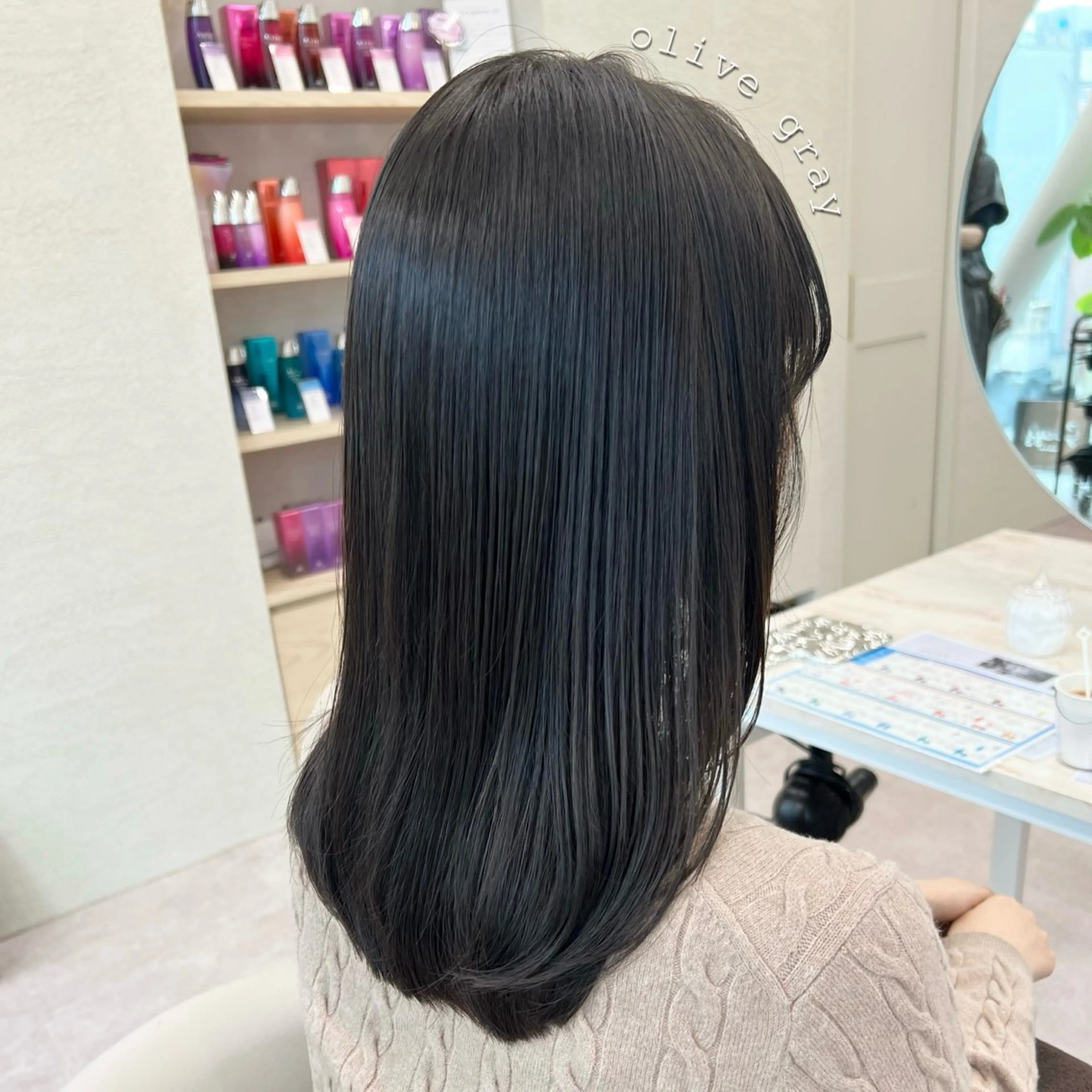 セミロング カラー 透明感カラー カット ヘアカラー トリートメント 美髪矯正/髪質改善/ 艶髪🤍伊藤梨紗のヘアスタイル