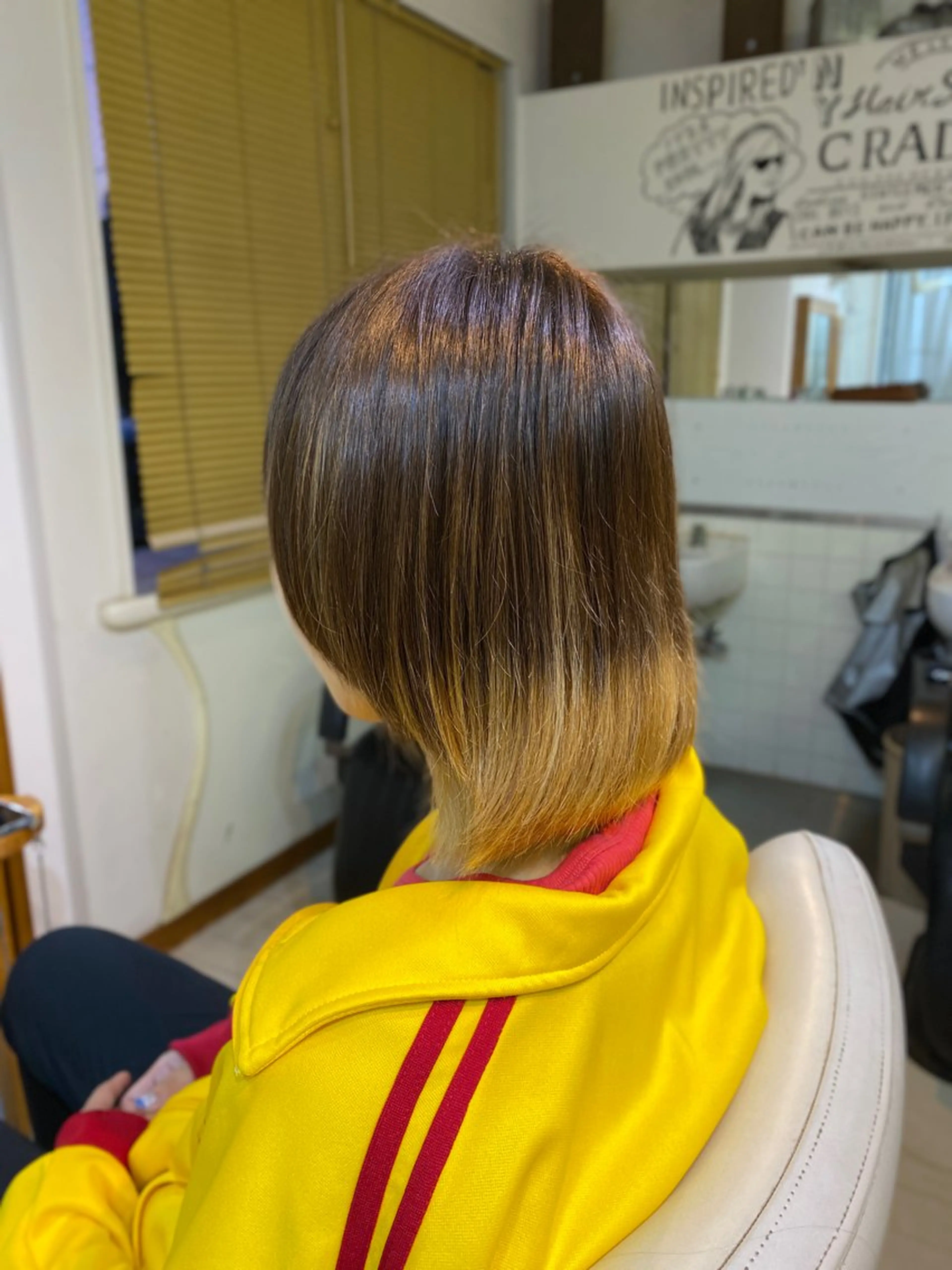 ミディアム カラー CRADLE Takeuchiのヘアスタイル