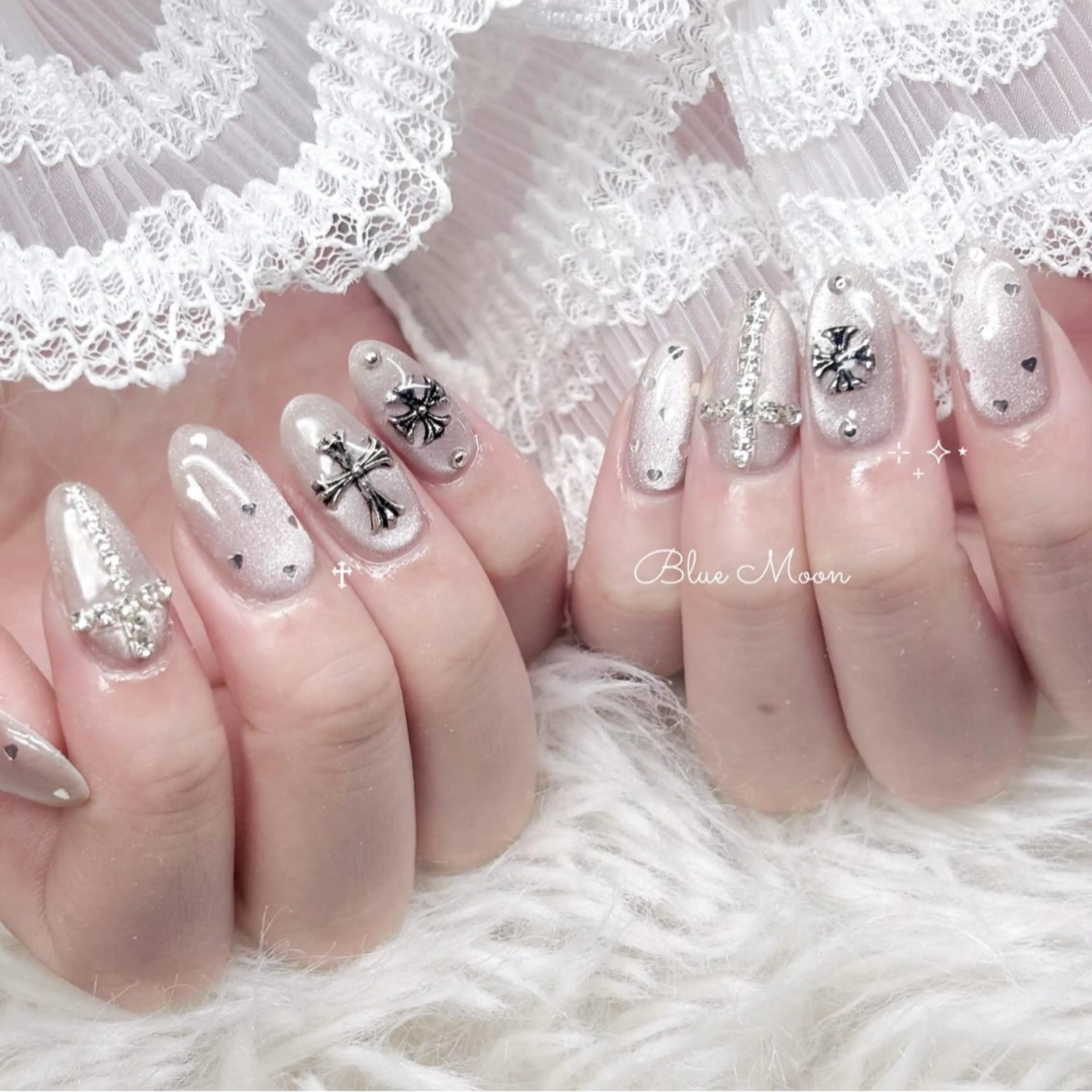 ネイル ハンドネイル フットネイル ハンドケア nail salon Blue Moonのネイルデザイン