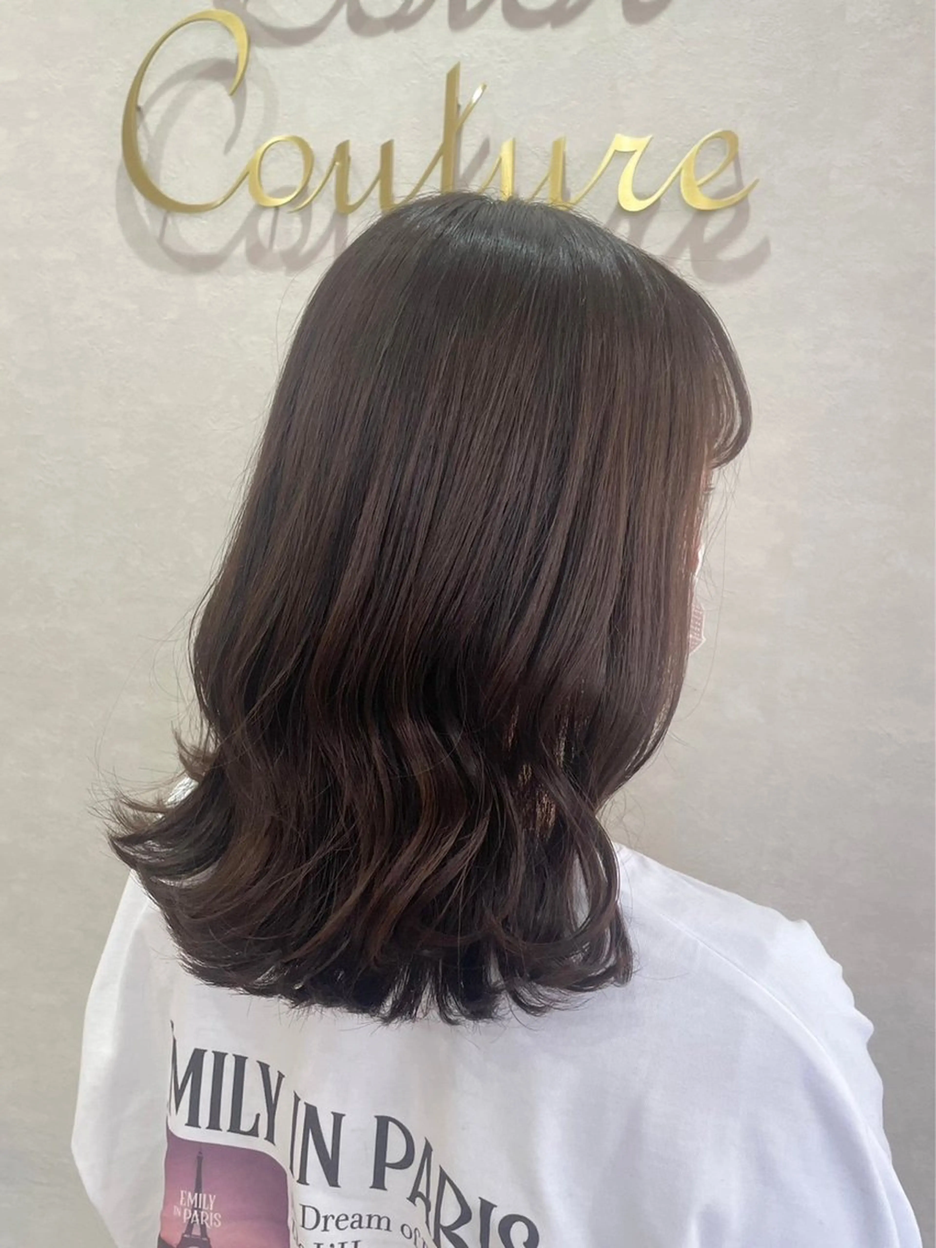 ミディアム Ruchika .のヘアスタイル