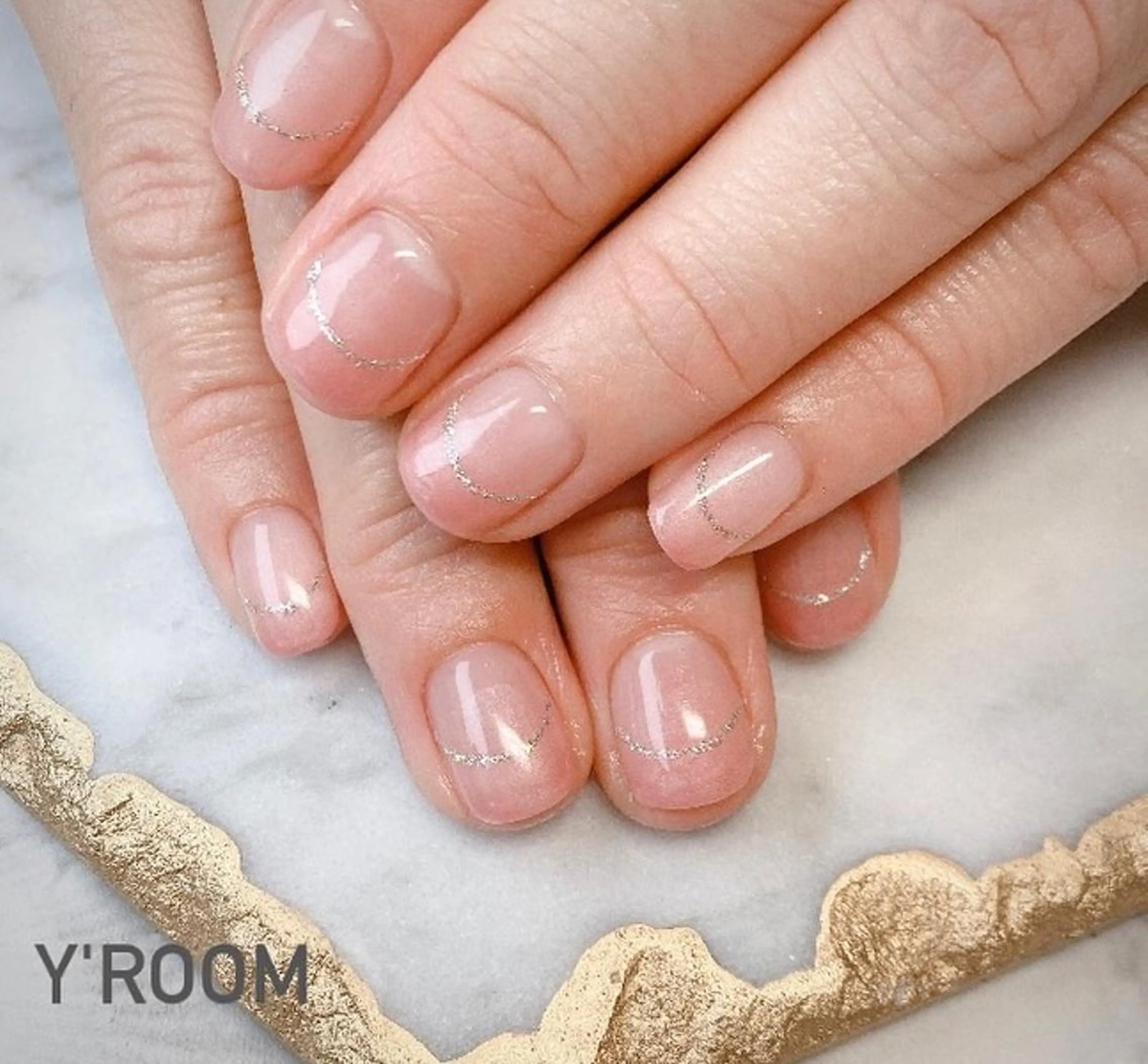 ネイル オーロラネイル フラッシュネイル フットネイル フレンチネイル ジェルネイル YUKA （ネイリスト）のネイルデザイン