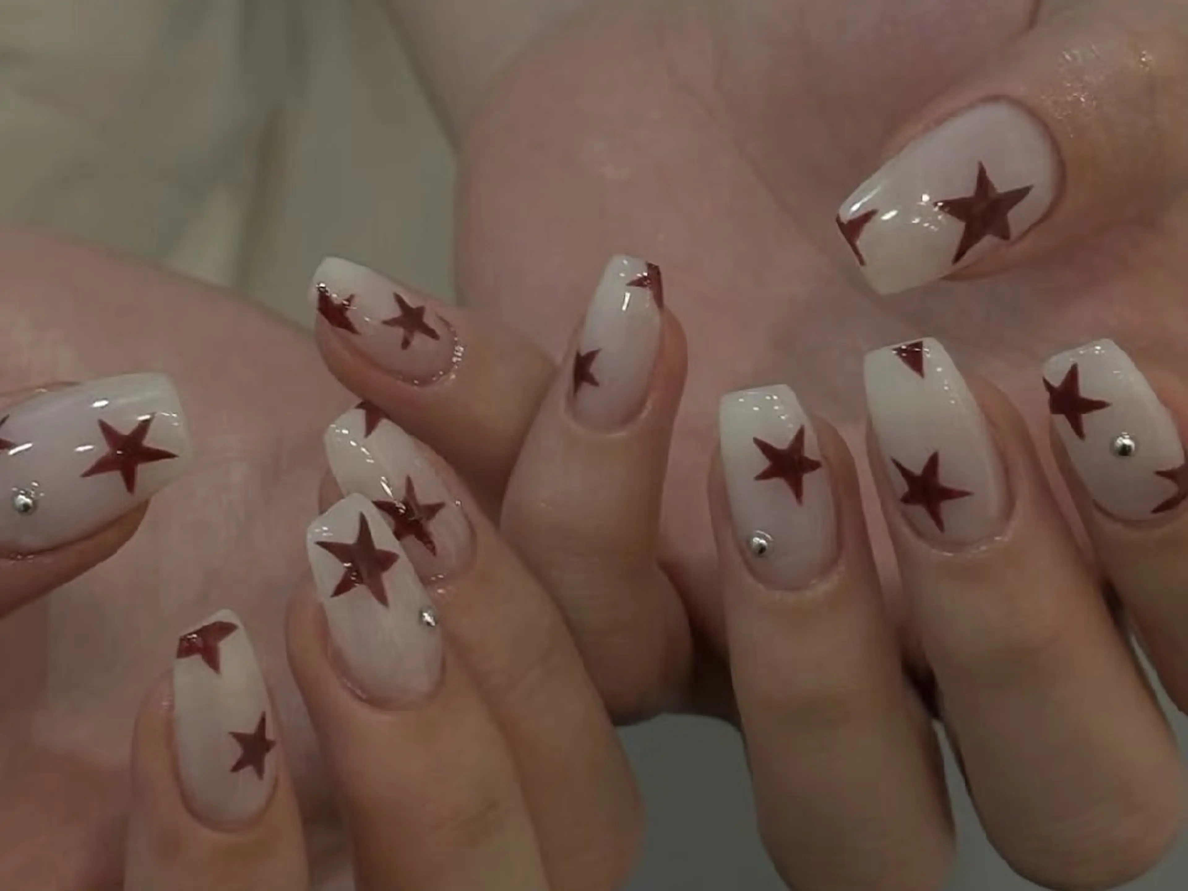 ネイル クリアネイル フラッシュネイル フットネイル フレンチネイル ジェルネイル ハンドネイル UM Nail Salonのネイルデザイン