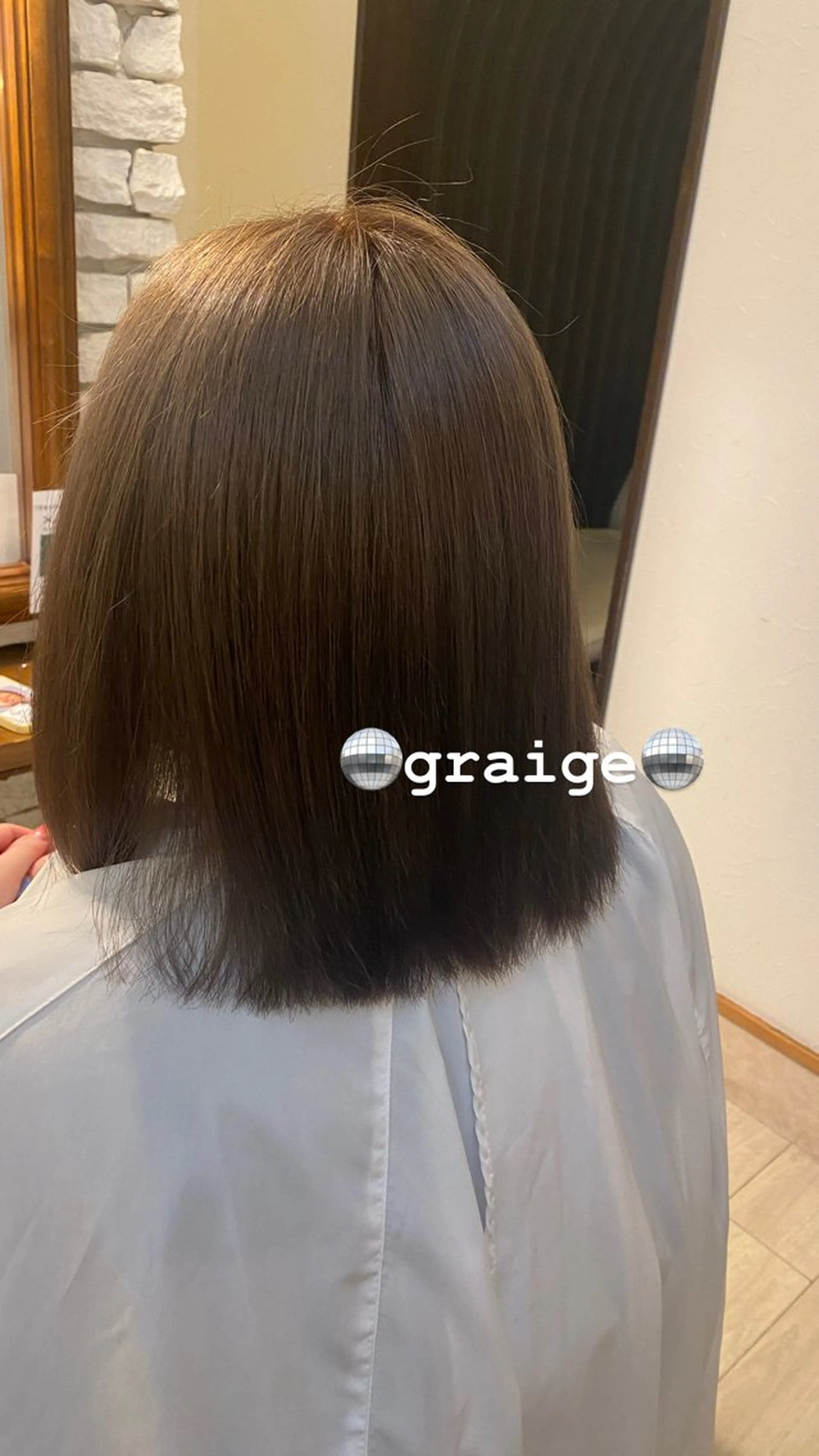 ミディアム カラー アッシュ ベージュカラー Lita Hair 🪼vanessaのヘアスタイル