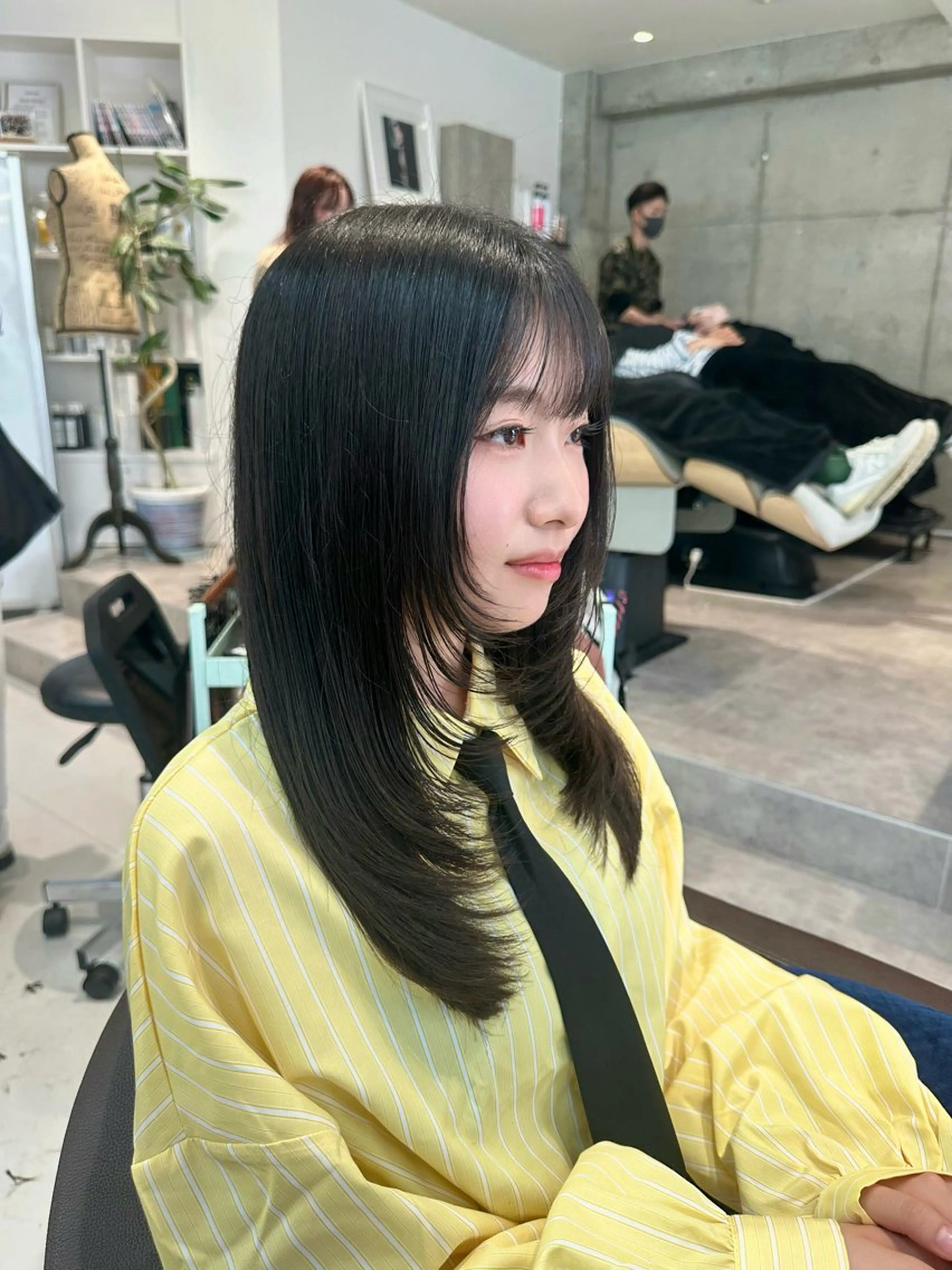 ロング ロングレイヤー レイヤーカット ロング 山崎 結菜LEV.のヘアスタイル