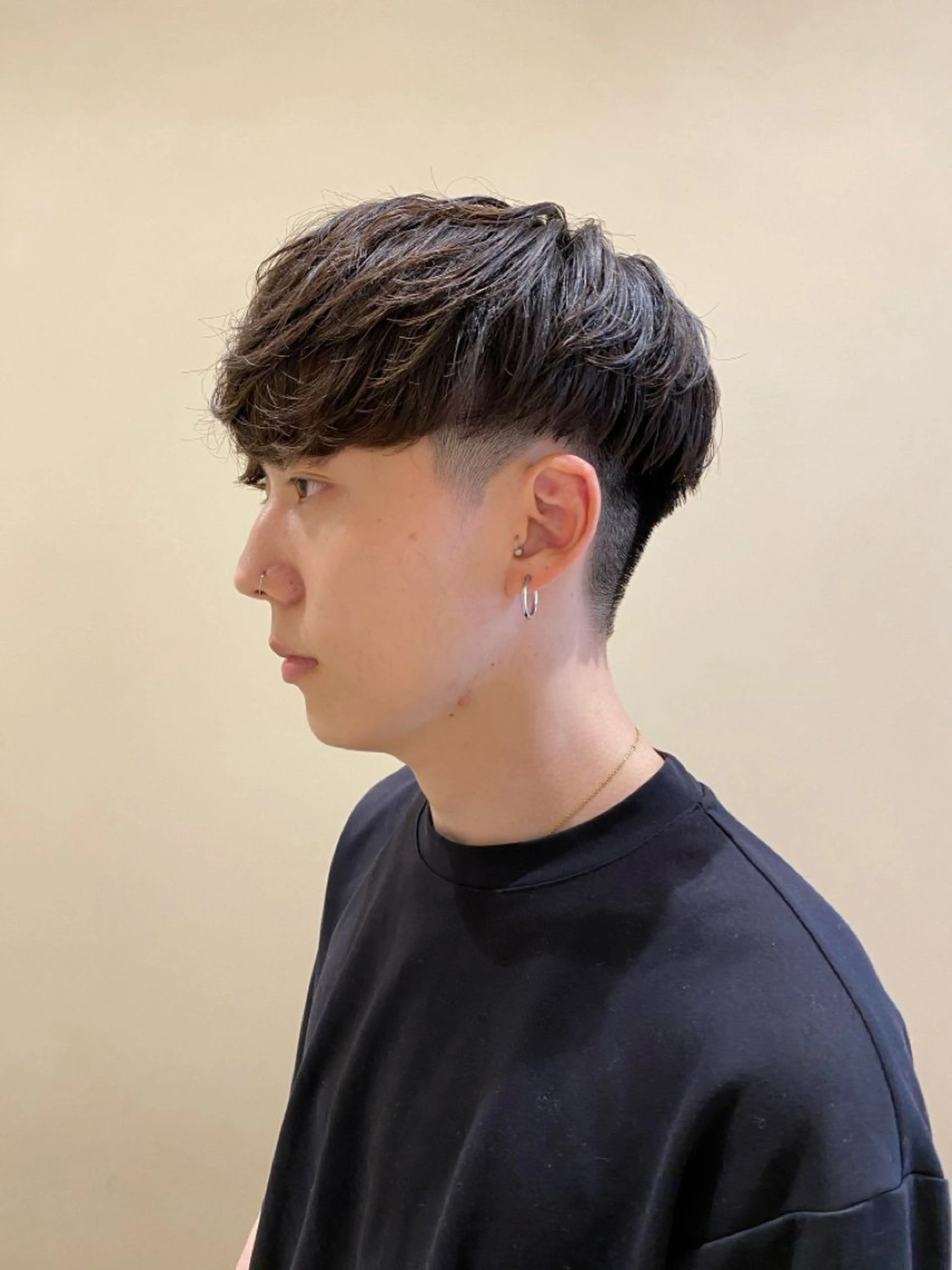 ショート メンズ 韓国ヘア/髪質改善/ レイヤー/ブラウンのヘアスタイル