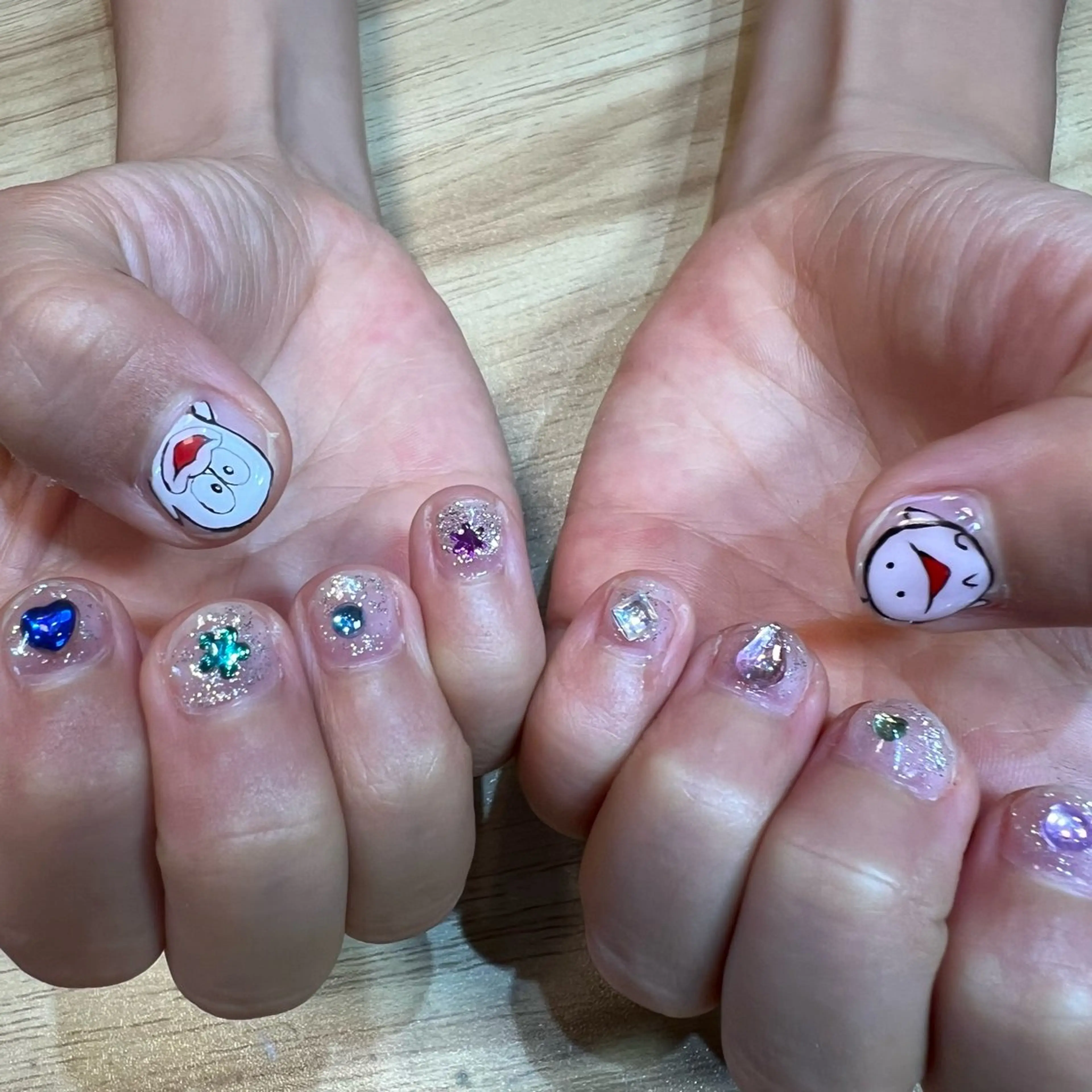 キッズ ネイル ハンドネイル 森のさんぽ道所属・ショートネイル 森のさんぽ道のネイルデザイン