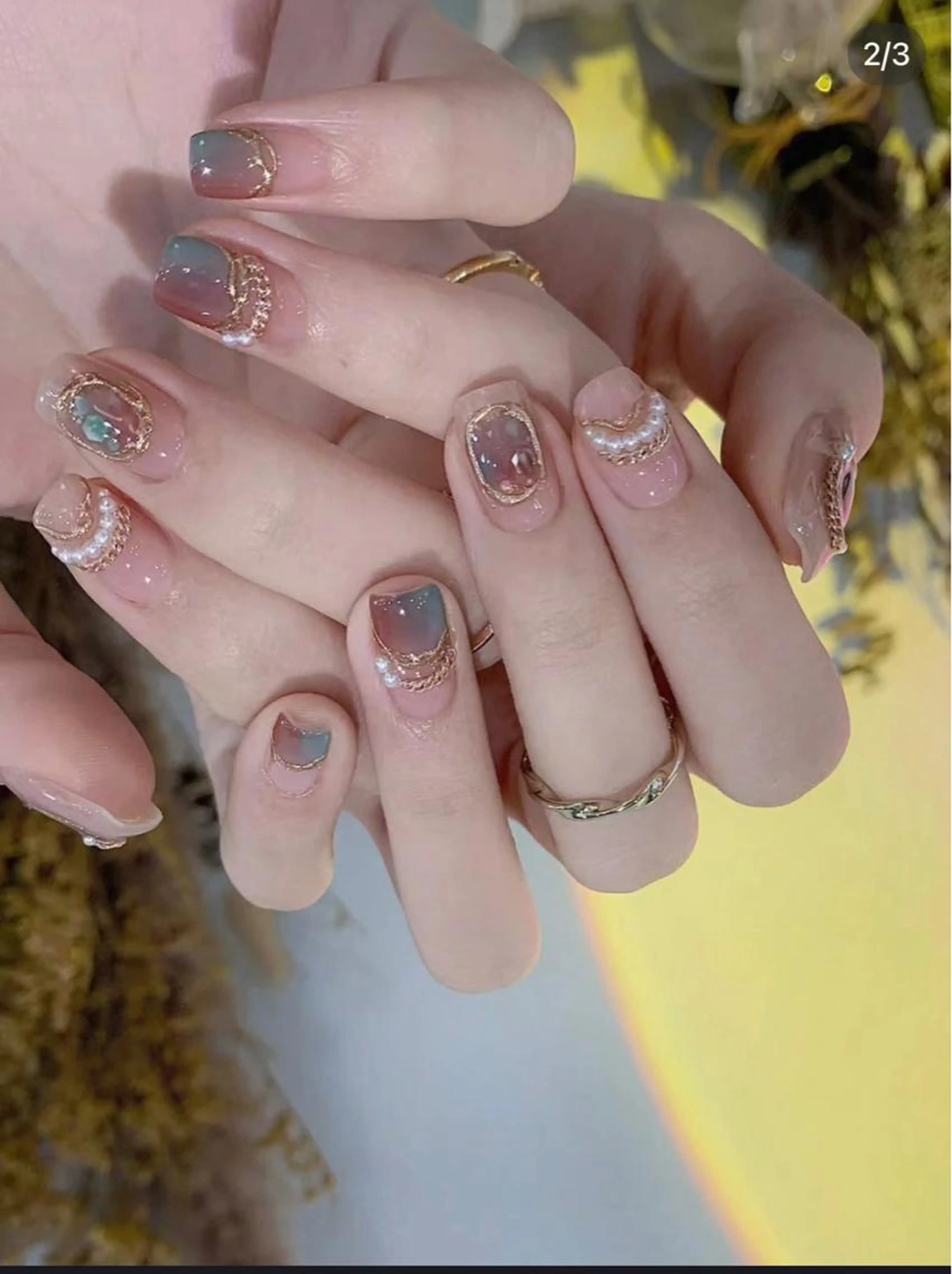 💅ハンドネイルアート　ニュアンス　複雑なデザイン❤️‍🔥パーツつけ放題💎💎💎の写真