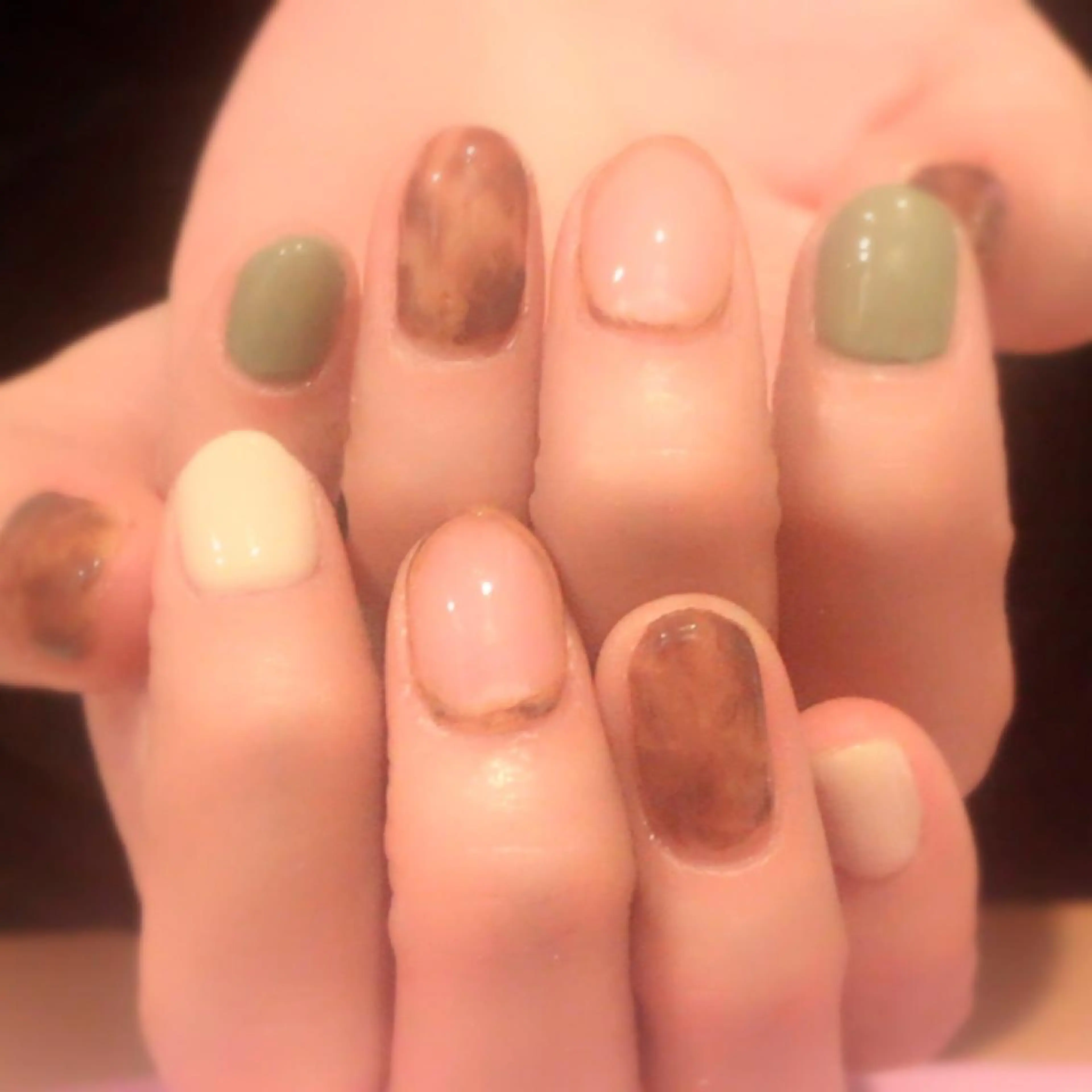 ネイル べっ甲ネイル ハンドネイル Cherias nailのネイルデザイン