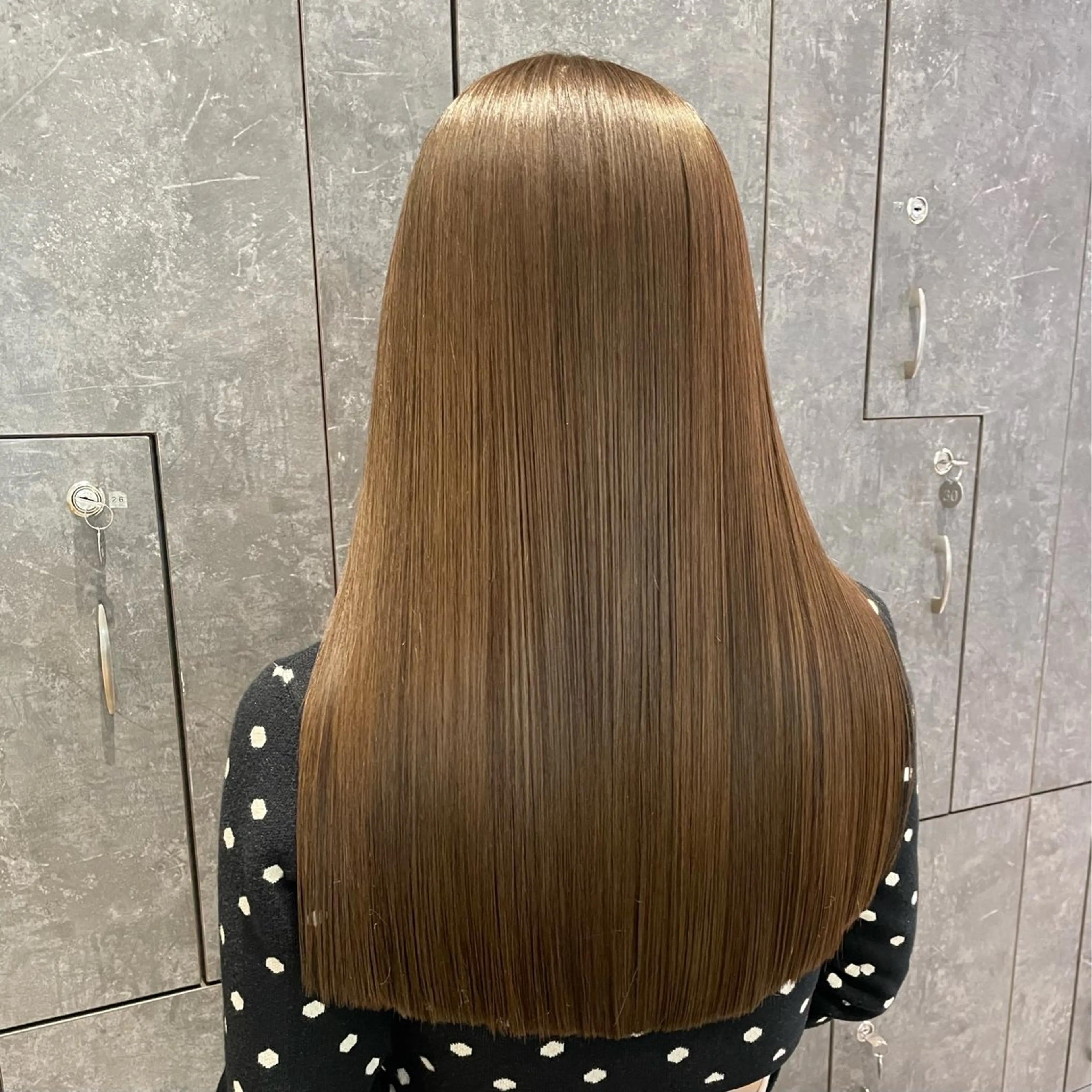 ロング ヘアカラー 🩵ྀིハイトーン みほ🎀🫐のヘアスタイル