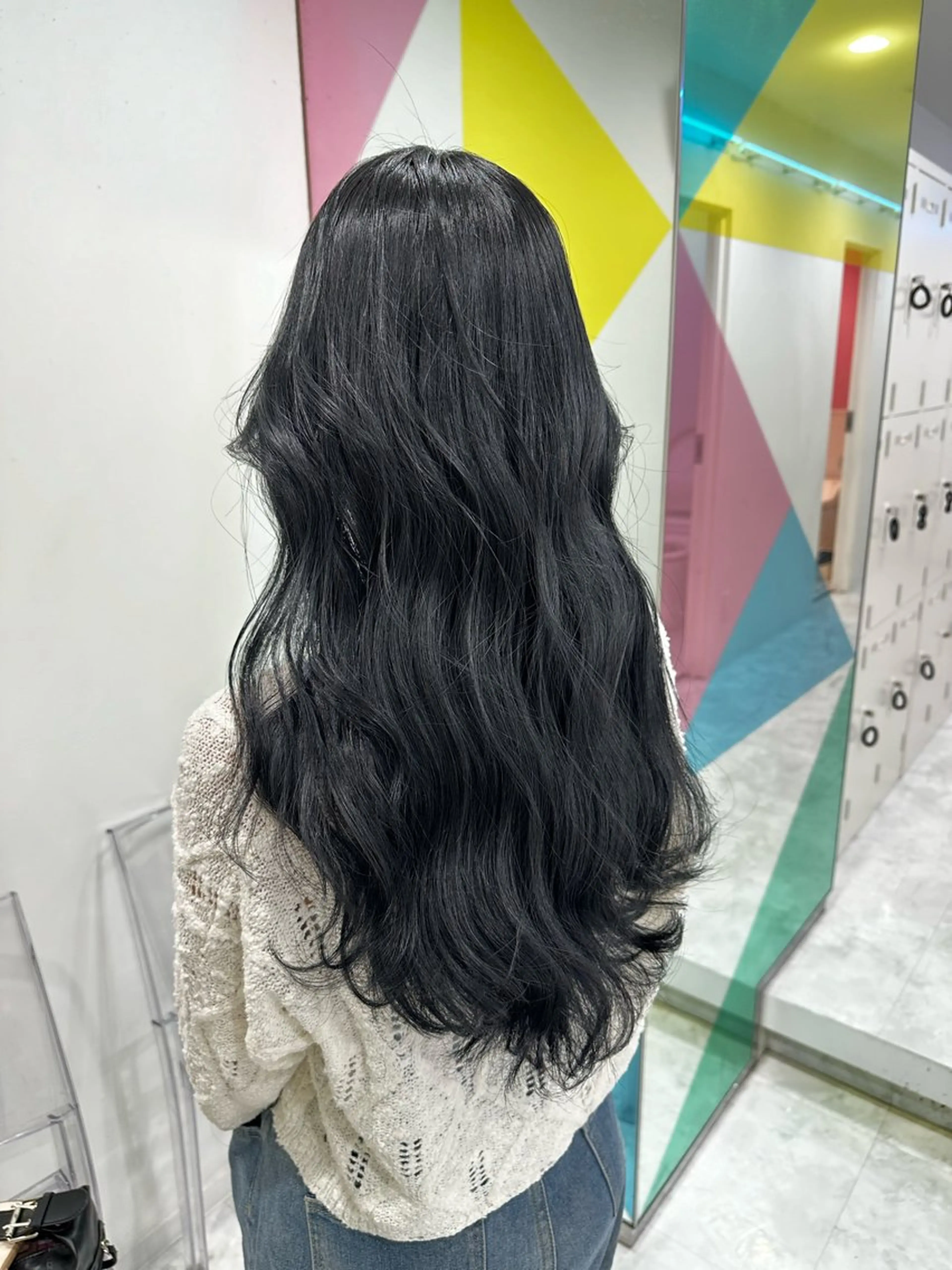 ロング カラー ヘアアレンジ 🌈艶カラー/ 韓国風レイヤーカットのヘアスタイル