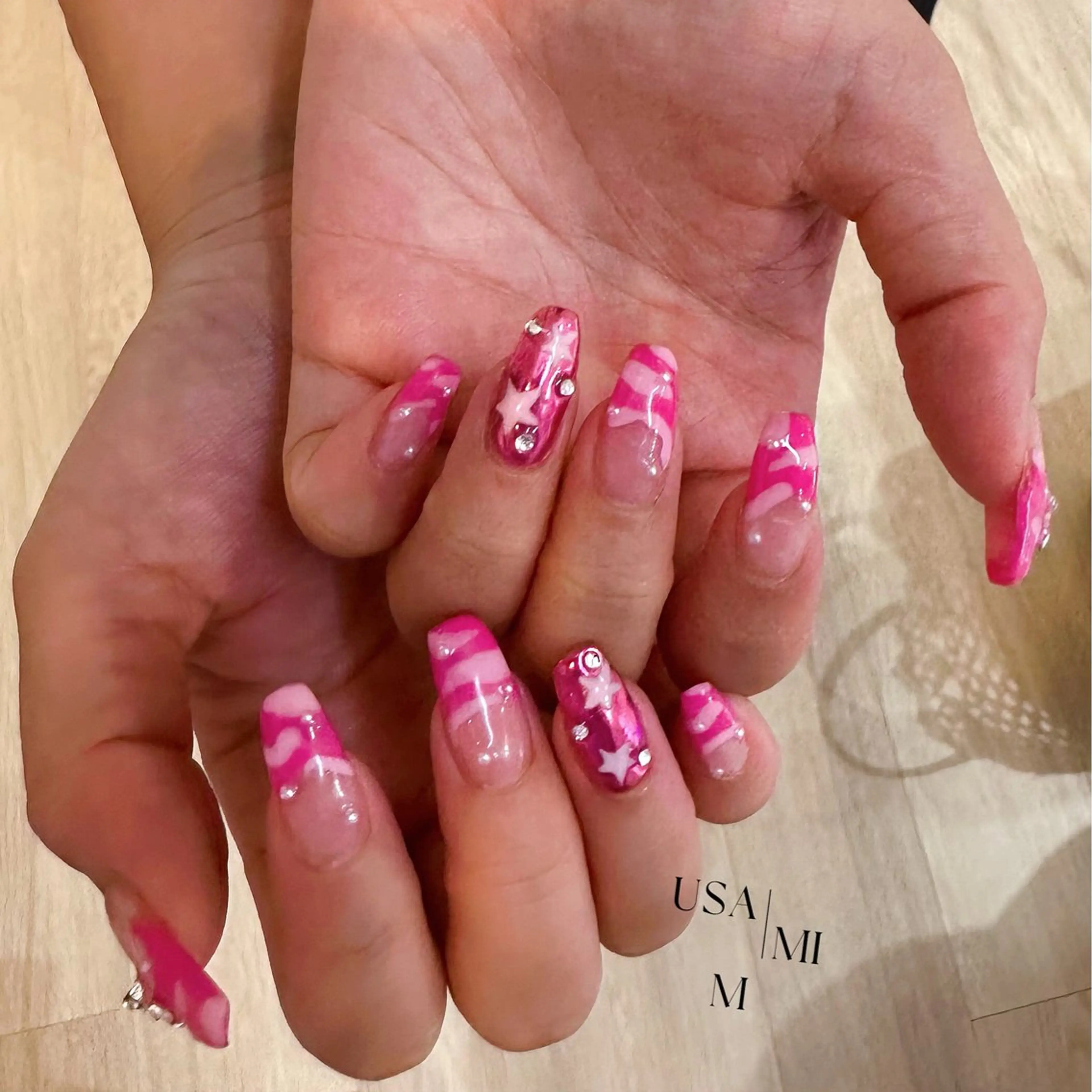 ロング ネイル USAMiMi 🐰💕のネイルデザイン