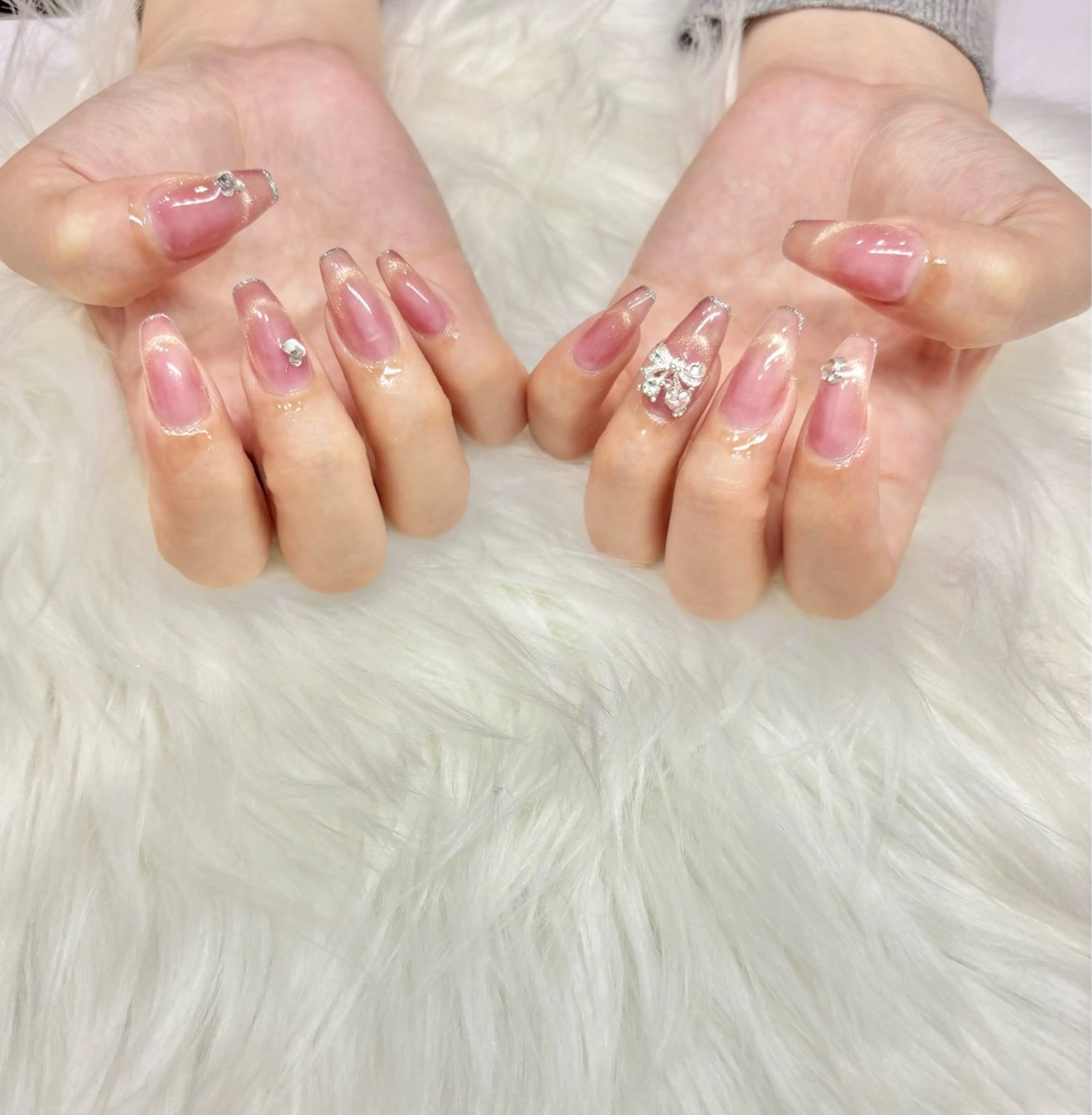 ネイル アートネイル フレンチネイル キラキラネイル 韓国ネイル マグネットネイル Angie Nail所属・Angie Nail CHIYURIのネイルデザイン