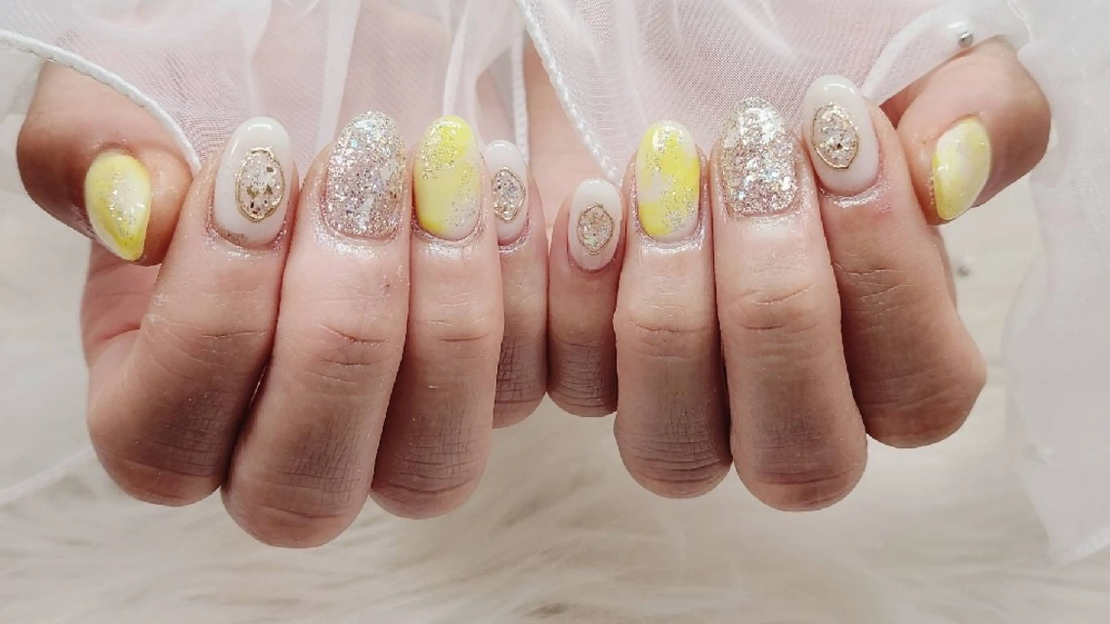 ネイル 黄色 T's nailのネイルデザイン