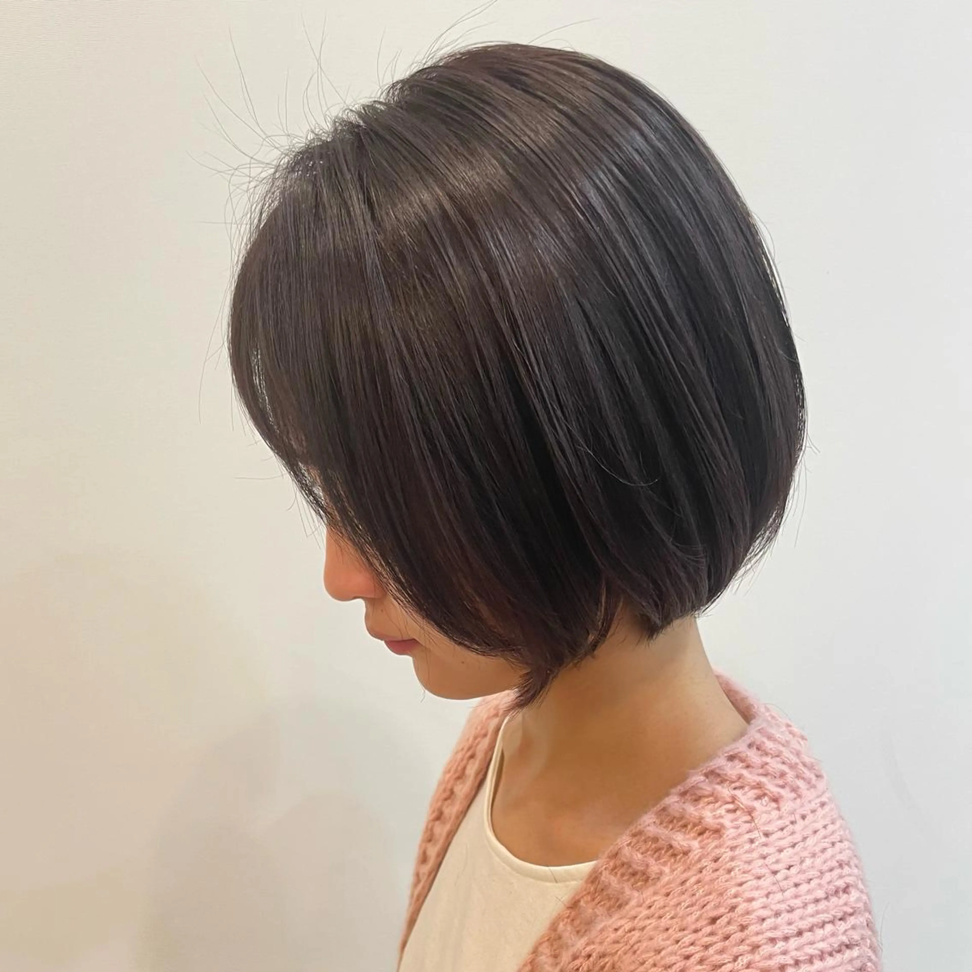 ショート カラー ボブレイヤー ボブ 顔まわりレイヤー レイヤーカット カット ヘアカラー L.E.M泉中央店長 小野寺優斗のヘアスタイル