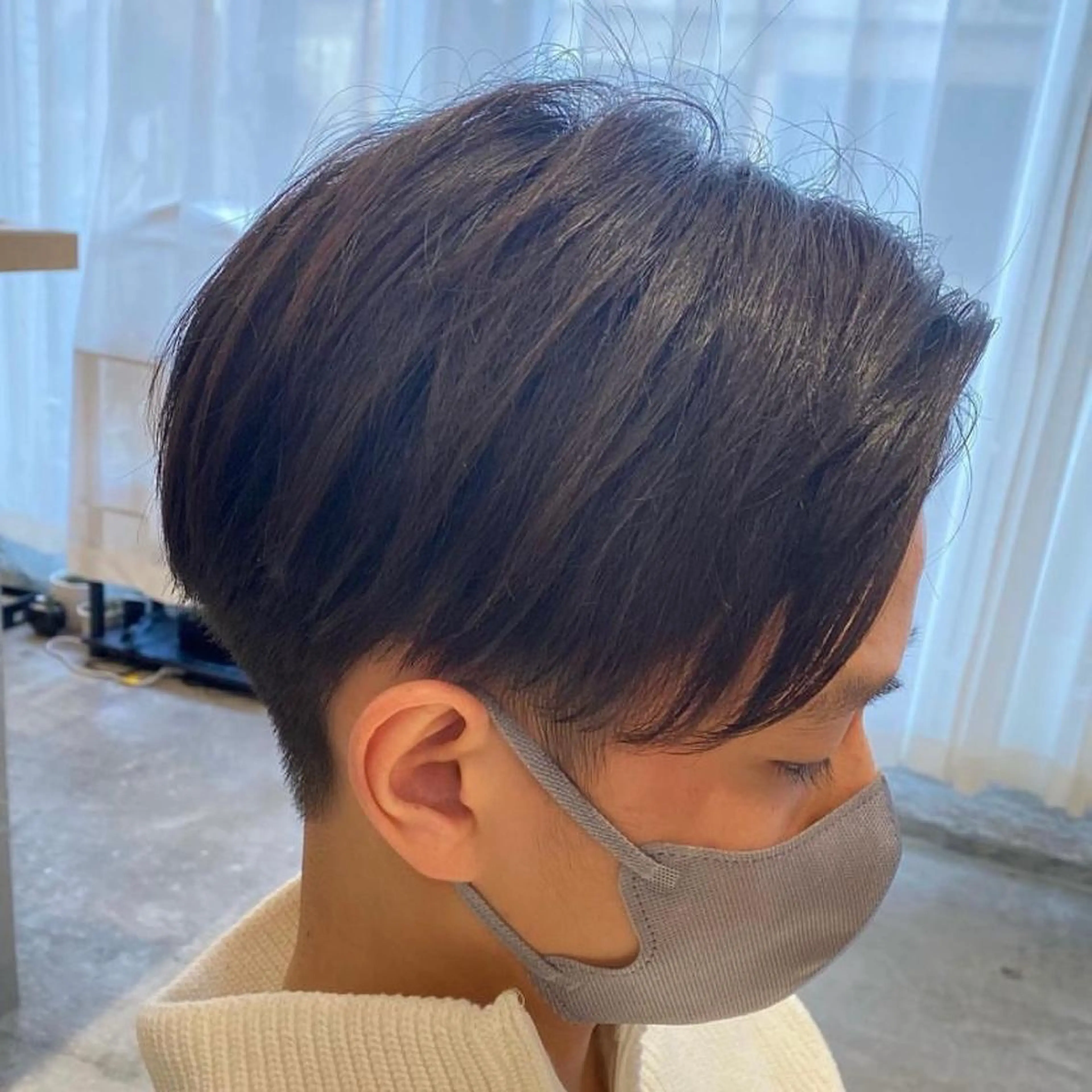 ミディアム カット 野原 ひかるのヘアスタイル