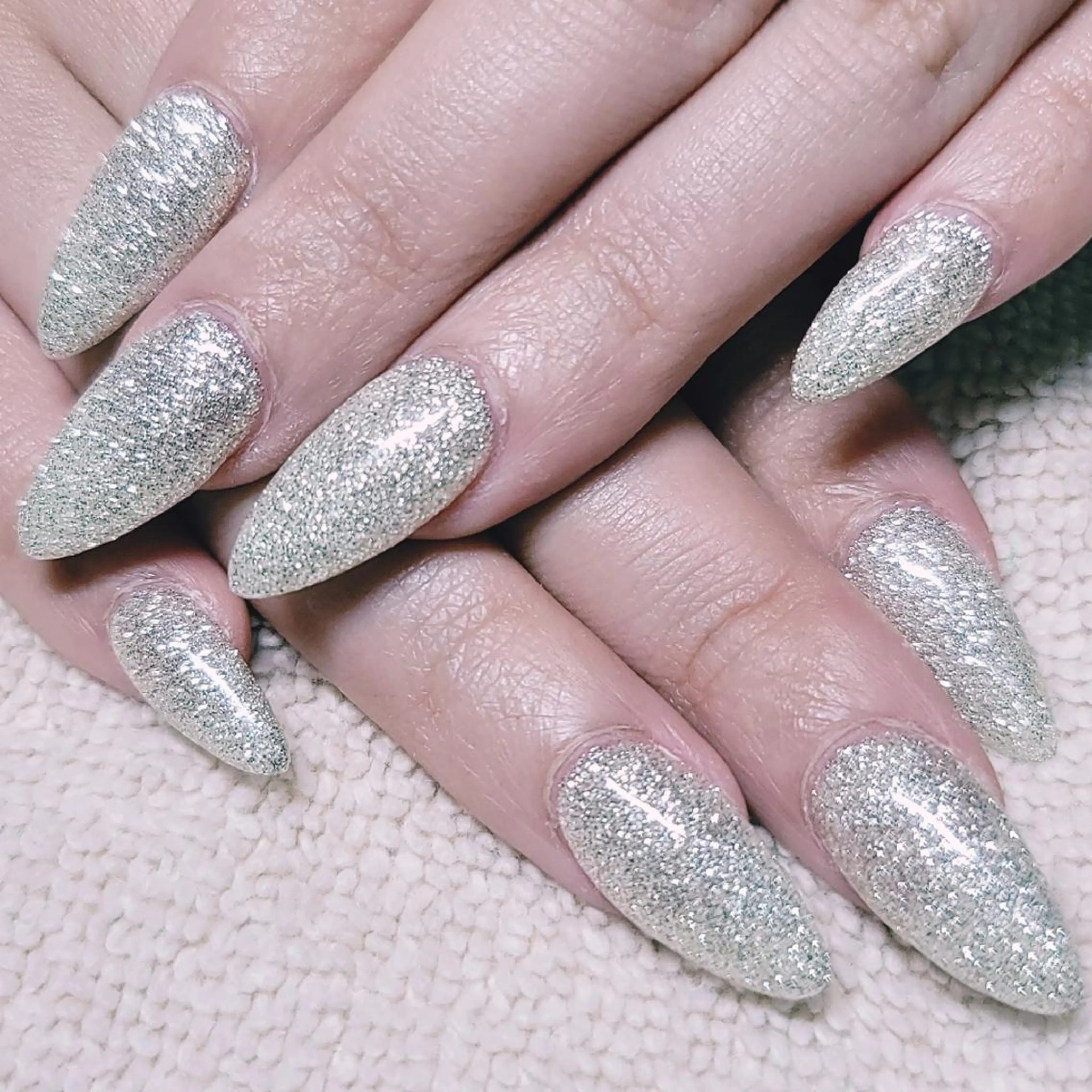 ネイル ラメ(グリッター) ワンカラーネイル シルバー ハンドネイル よしだ ひろきのネイルデザイン