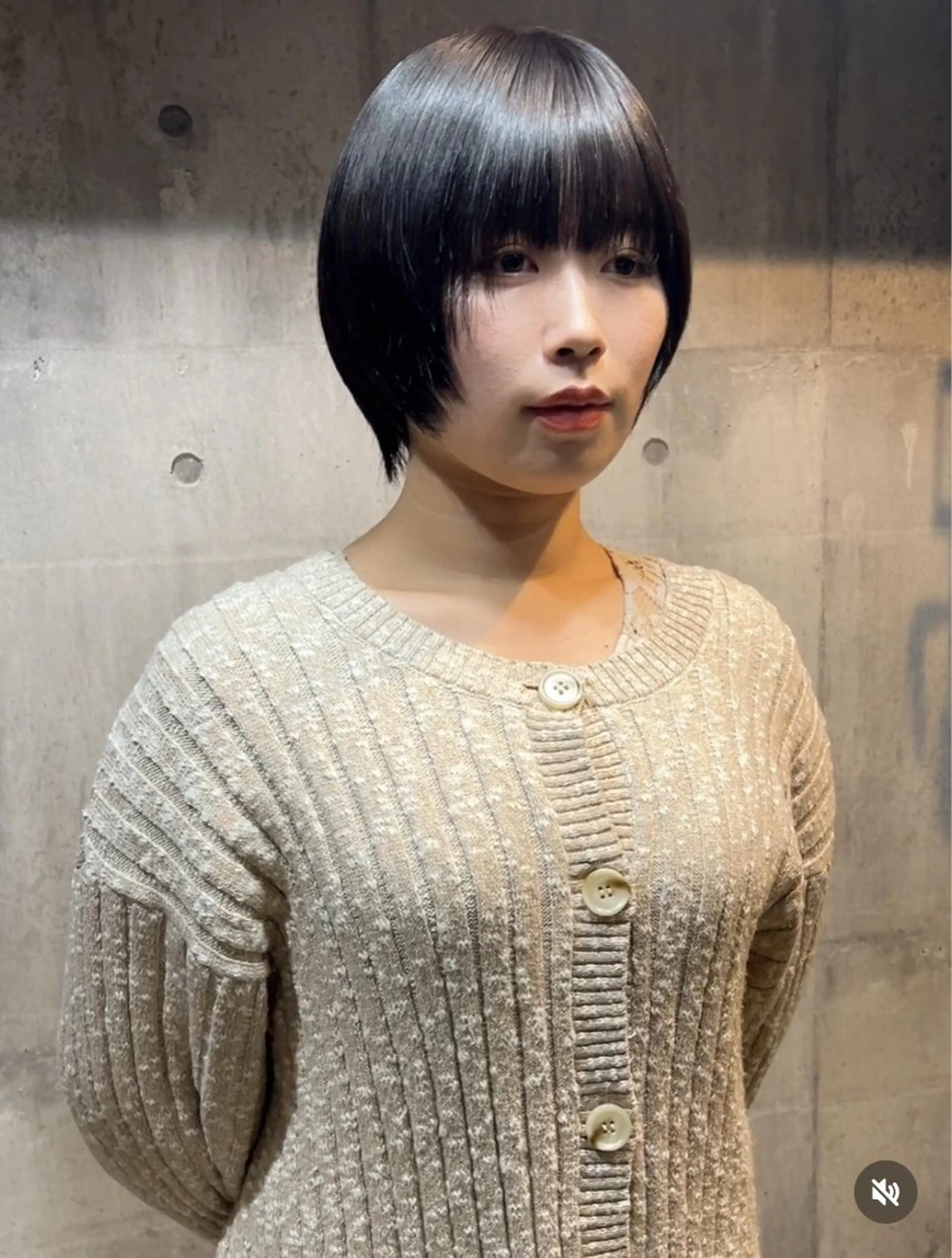 ショート カラー ショートレイヤー ブラウンカラー レイヤーカット ショートヘア Nagi レイヤー カット ブリーチ募集のヘアスタイル